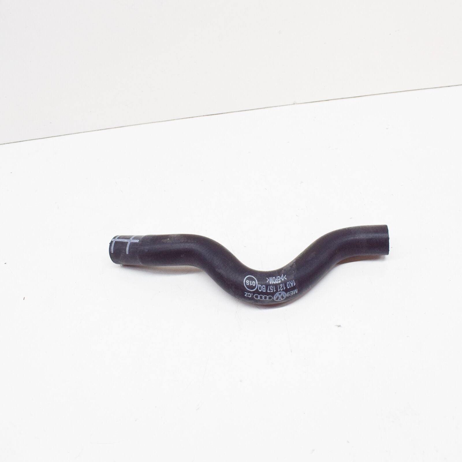 NEW AUDI A3 SPORTBACK 8P ENGINE COOLANT HOSE 1K0121157BQ ORIGINAL