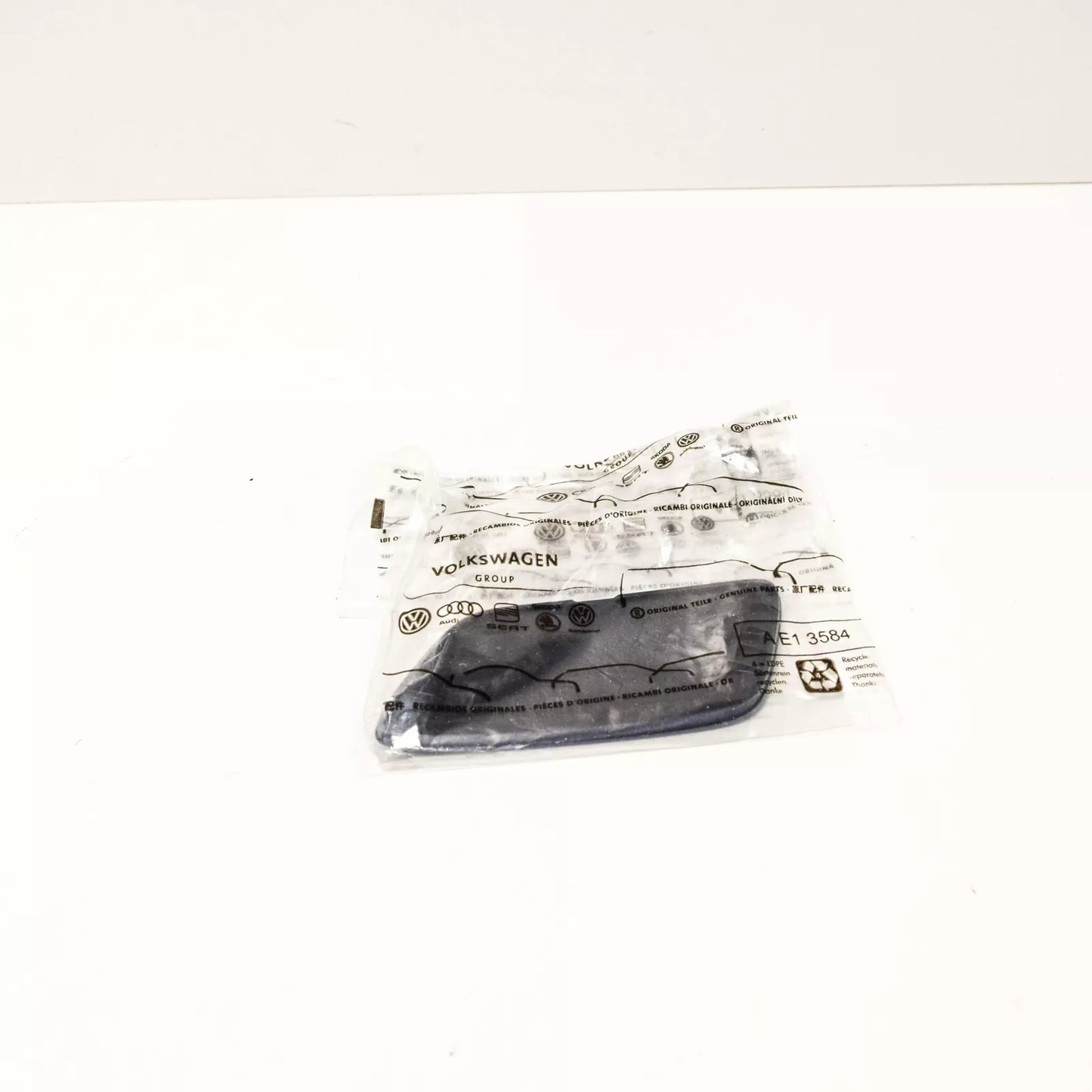 NEW AUDI A5 S5 8T FRONT RIGHT HEADLIGHT WASHER COVER 8T0955276BGRU