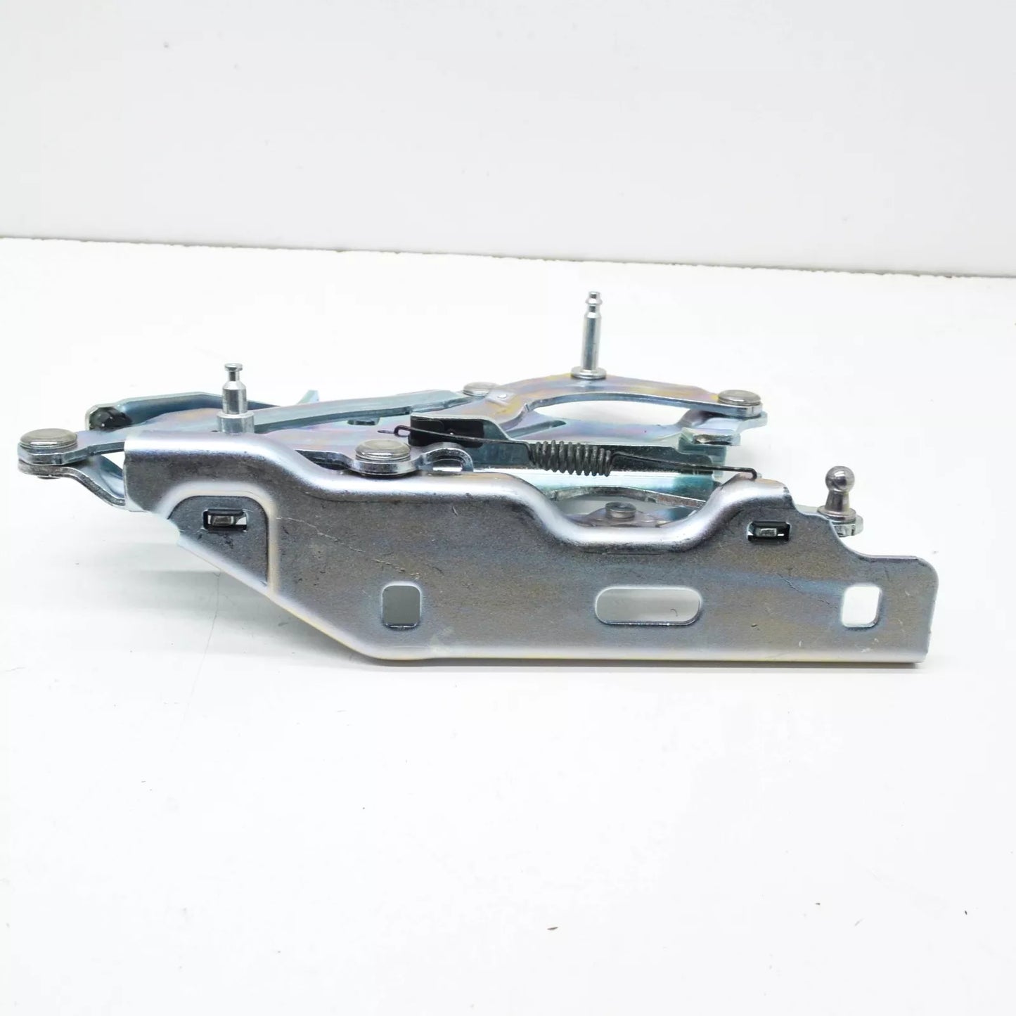 NEW AUDI A5 8W6 LEFT ENGINE HOOD LID HINGE 8W6823301E