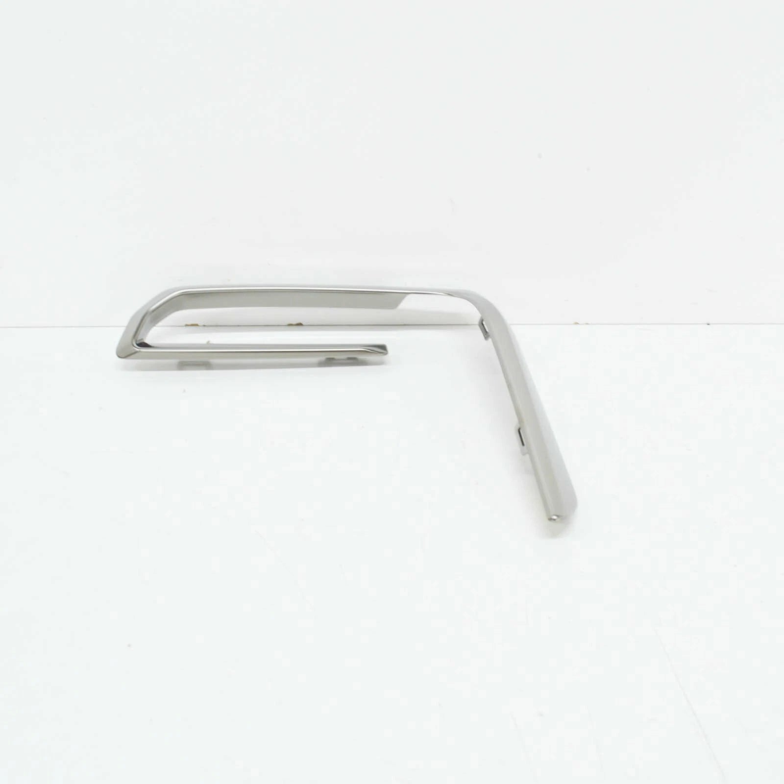 NEW BMW X5 G05 FRONT RIGHT BUMPER GRILLE TRIM 51118092670 GENUINE