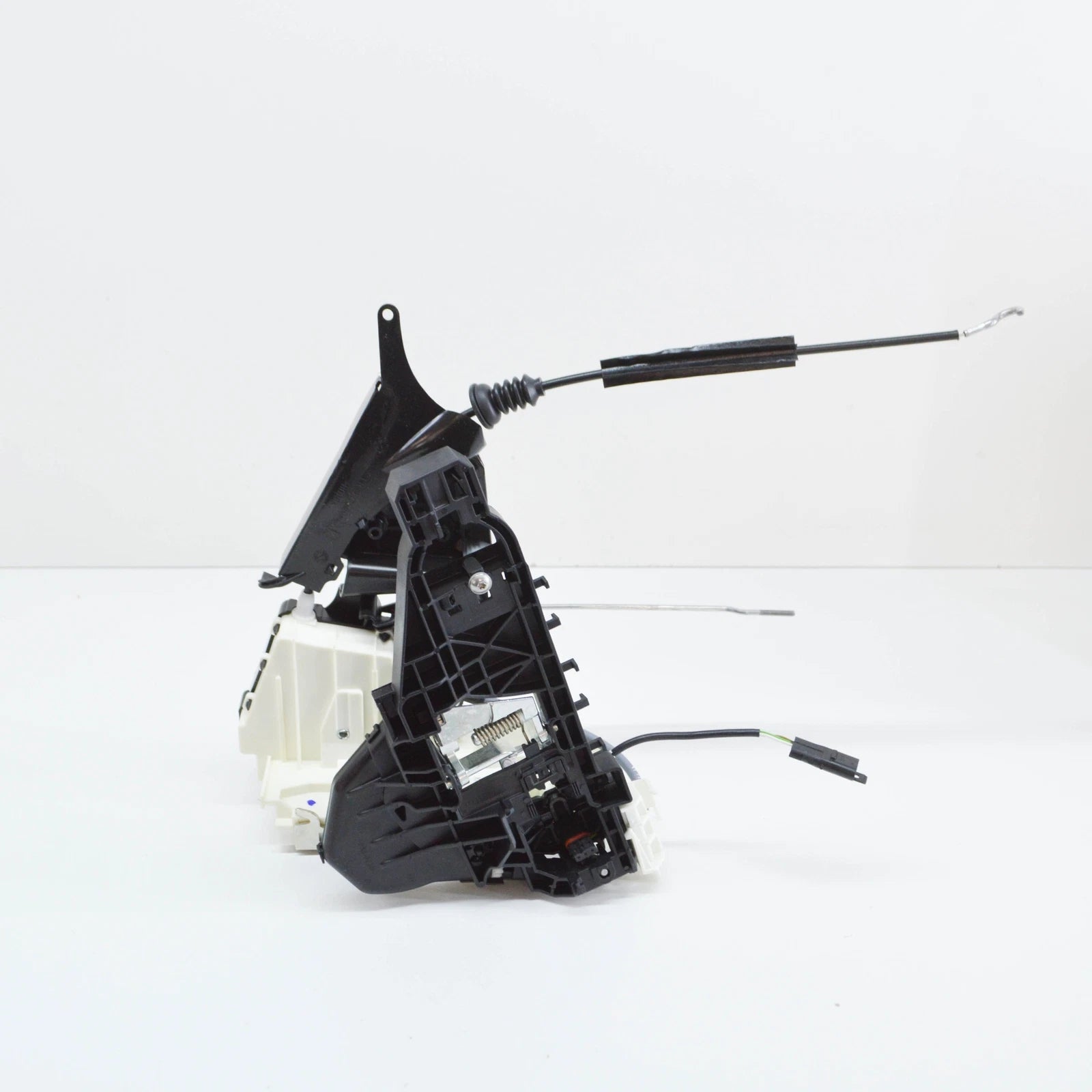 NEW MERCEDES-BENZ A W169 FRONT LEFT DOOR LOCK LHD A1697203535 ORIGINAL