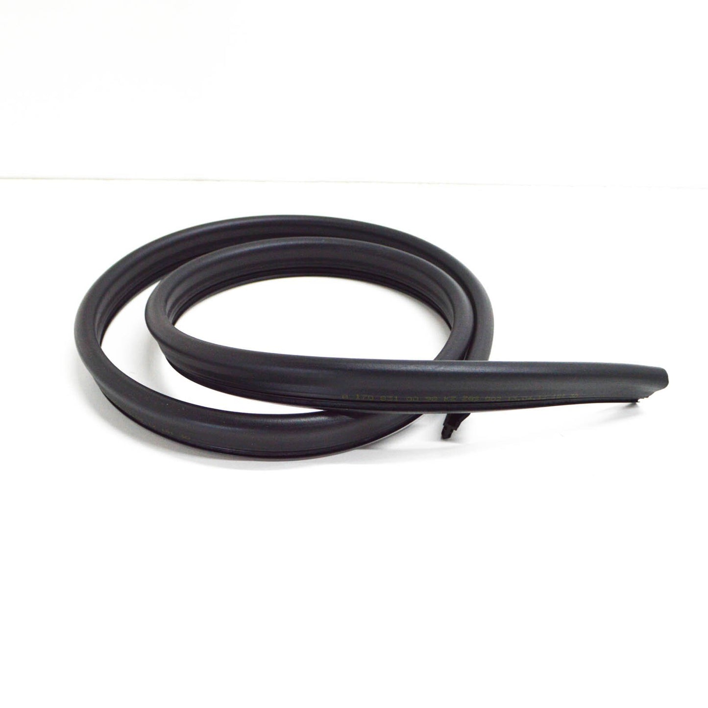 NEW MERCEDES-BENZ SLK R170 FRONT WINDSHIELD COWL RUBBER SEAL A1708310098