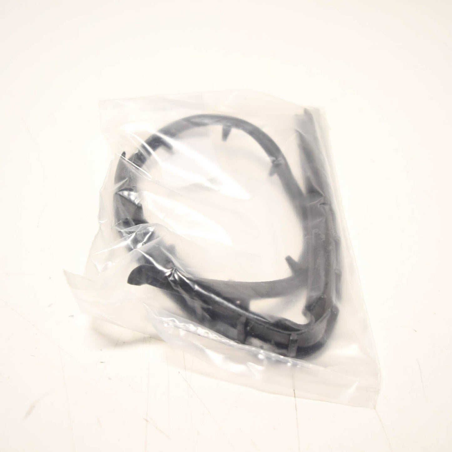 NEW MERCEDES-BENZ S W140 FRONT RIGHT HEADLIGHT SEAL LOWER A1408260680 ORIGINAL