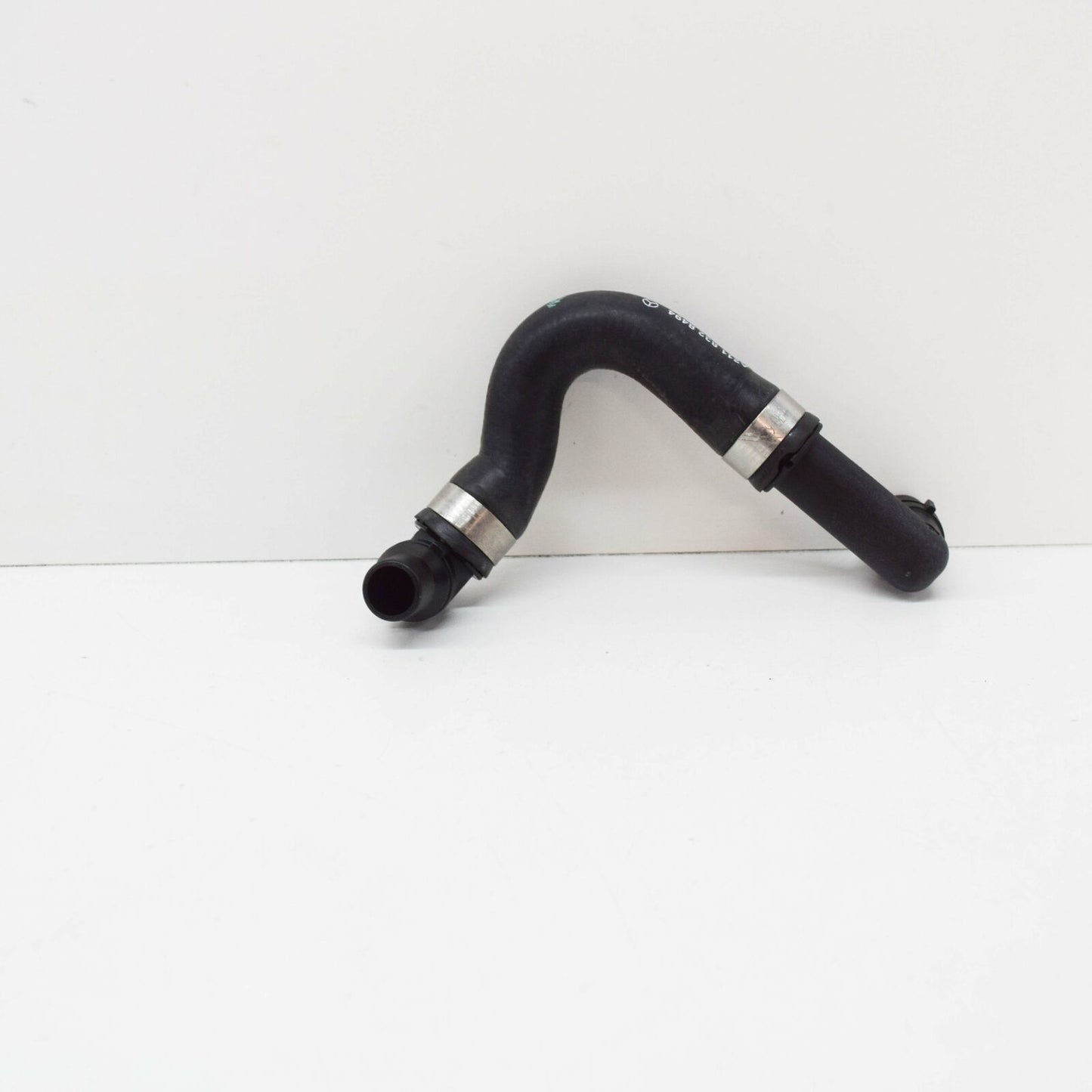 NEW MERCEDES-BENZ CLS C219 HEATER HOSE PIPE A2118328494 ORIGINAL