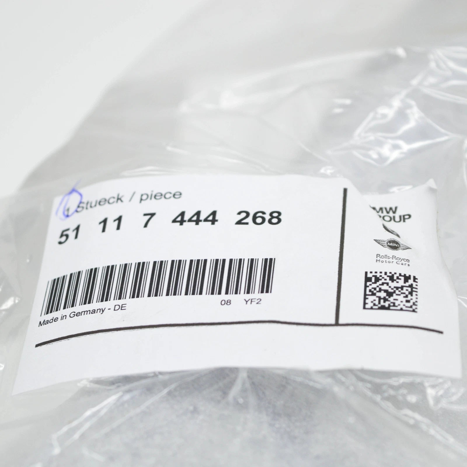 NEW BMW M8 GRAN COUPE G16 FRONT AIR INLET MIDDLE GRILLE 51117444268 ORIGINAL