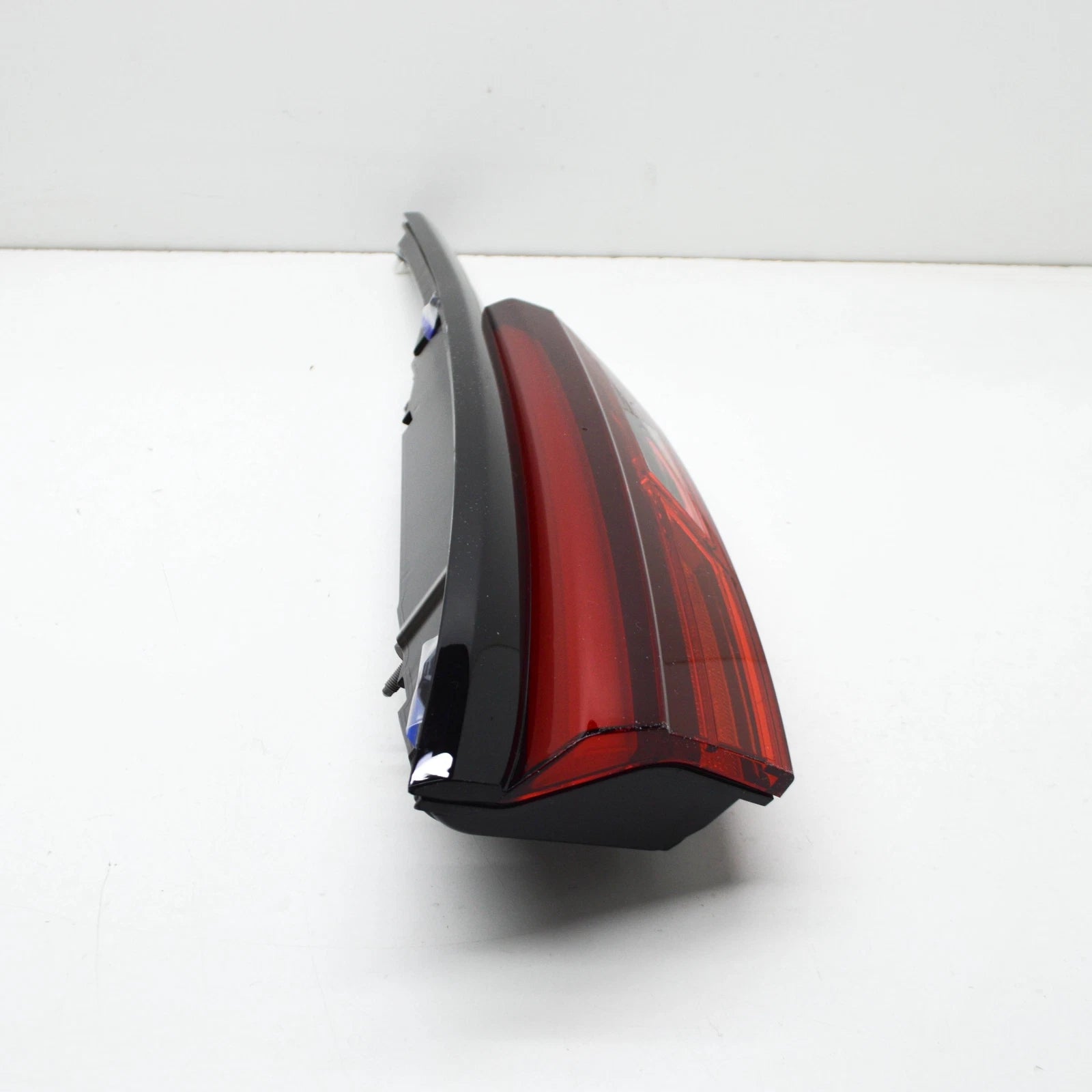 NEW BMW 2 GRAN COUPE F44 REAR LEFT TRUNK LED INNER LIGHT LHD 63217465469