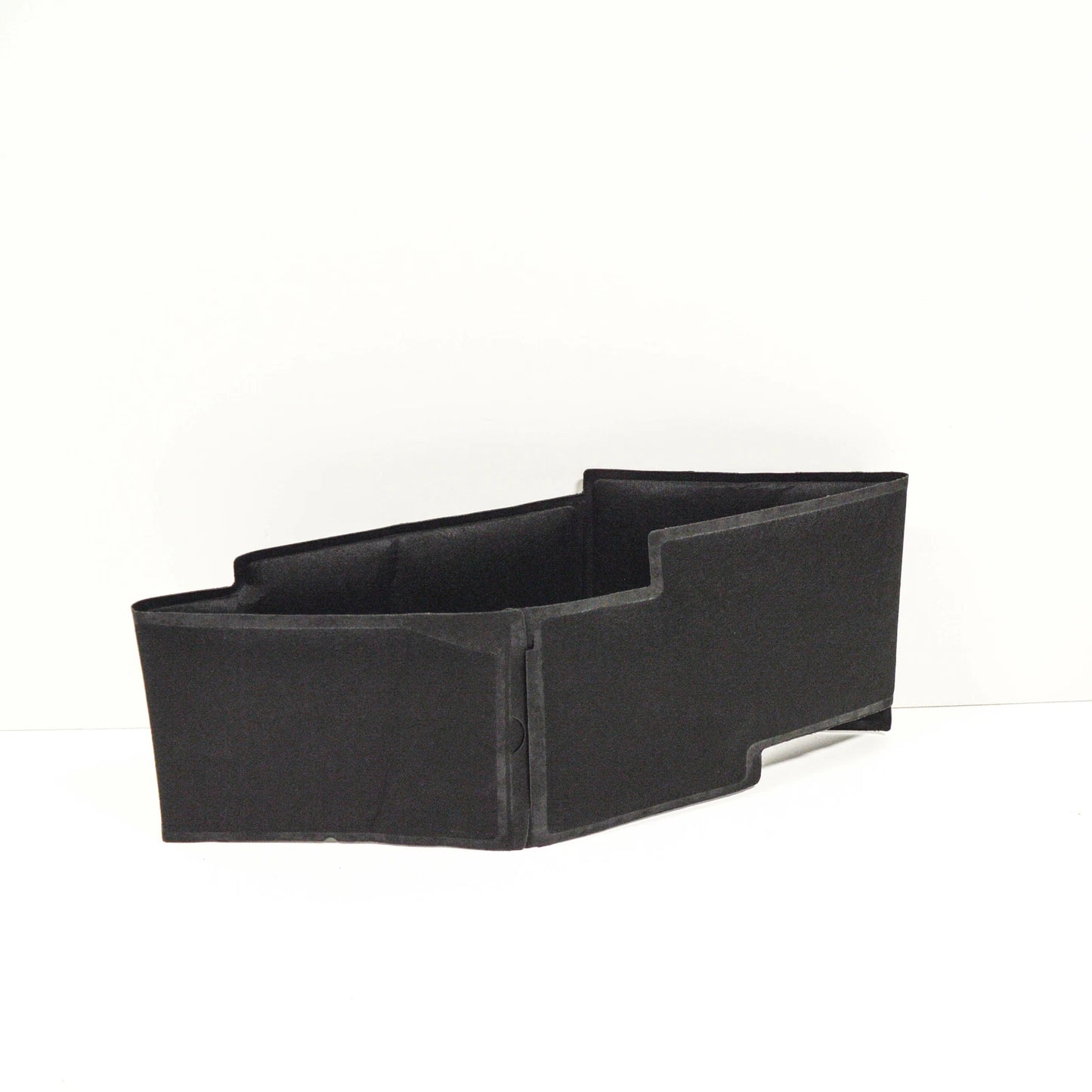 NEW VOLKSWAGEN JETTA A6 BATTERY BOX TRAY COVER 2Q0915418B ORIGINAL