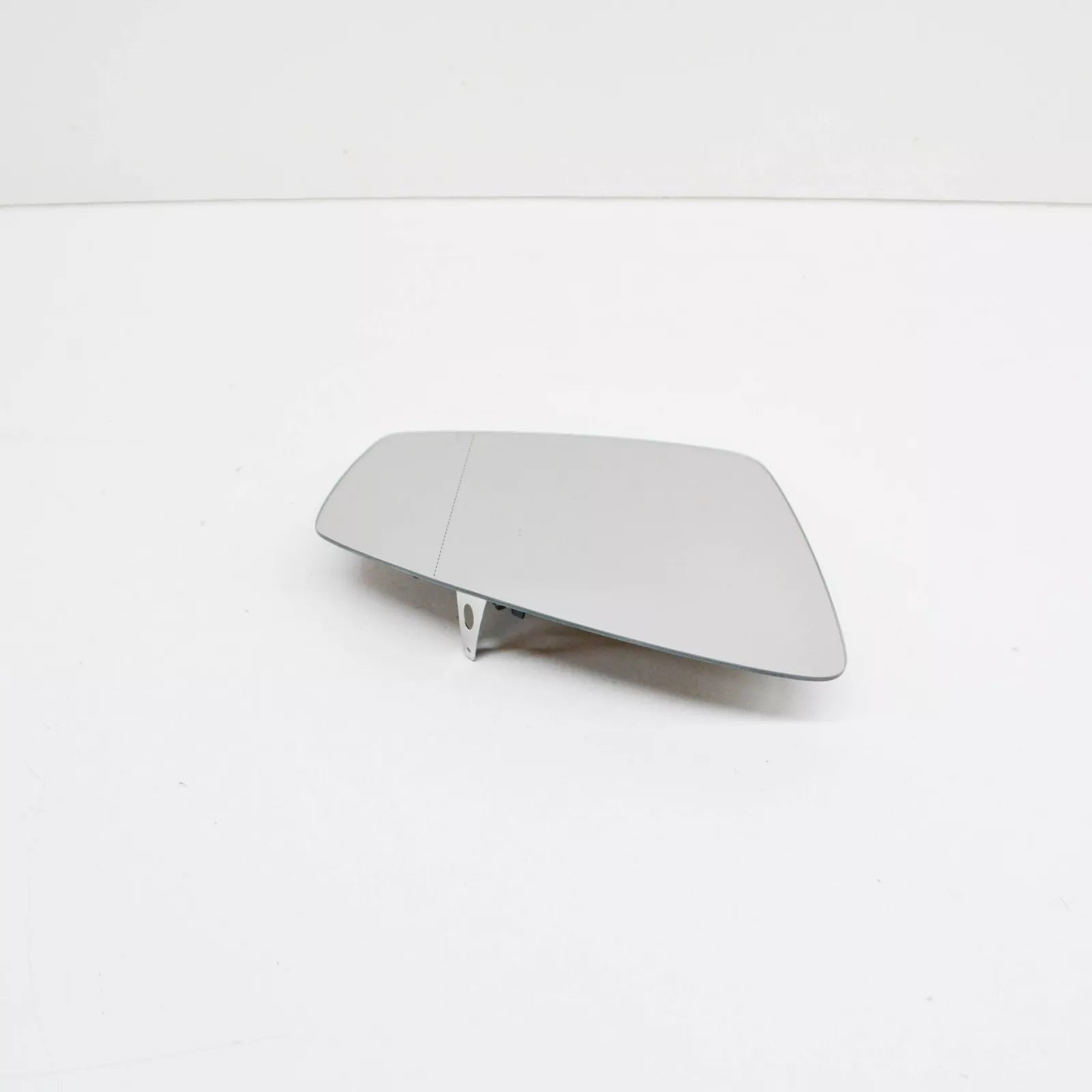 NEW VOLKSWAGEN TIGUAN AD FRONT RIGHT DOOR MIRROR GLASS RHD 5NA857522A