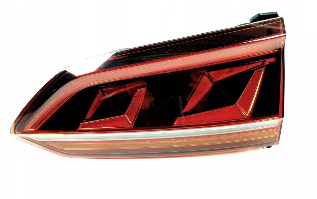 NEW VW TOUAREG CR MK3 REAR RIGHT SIDE INNER LED TAILLIGHT LHD 760945308A