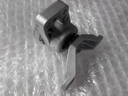 new ford mondeo mk4 engine front support bracket 8g91-6f012-ab 1723146 original