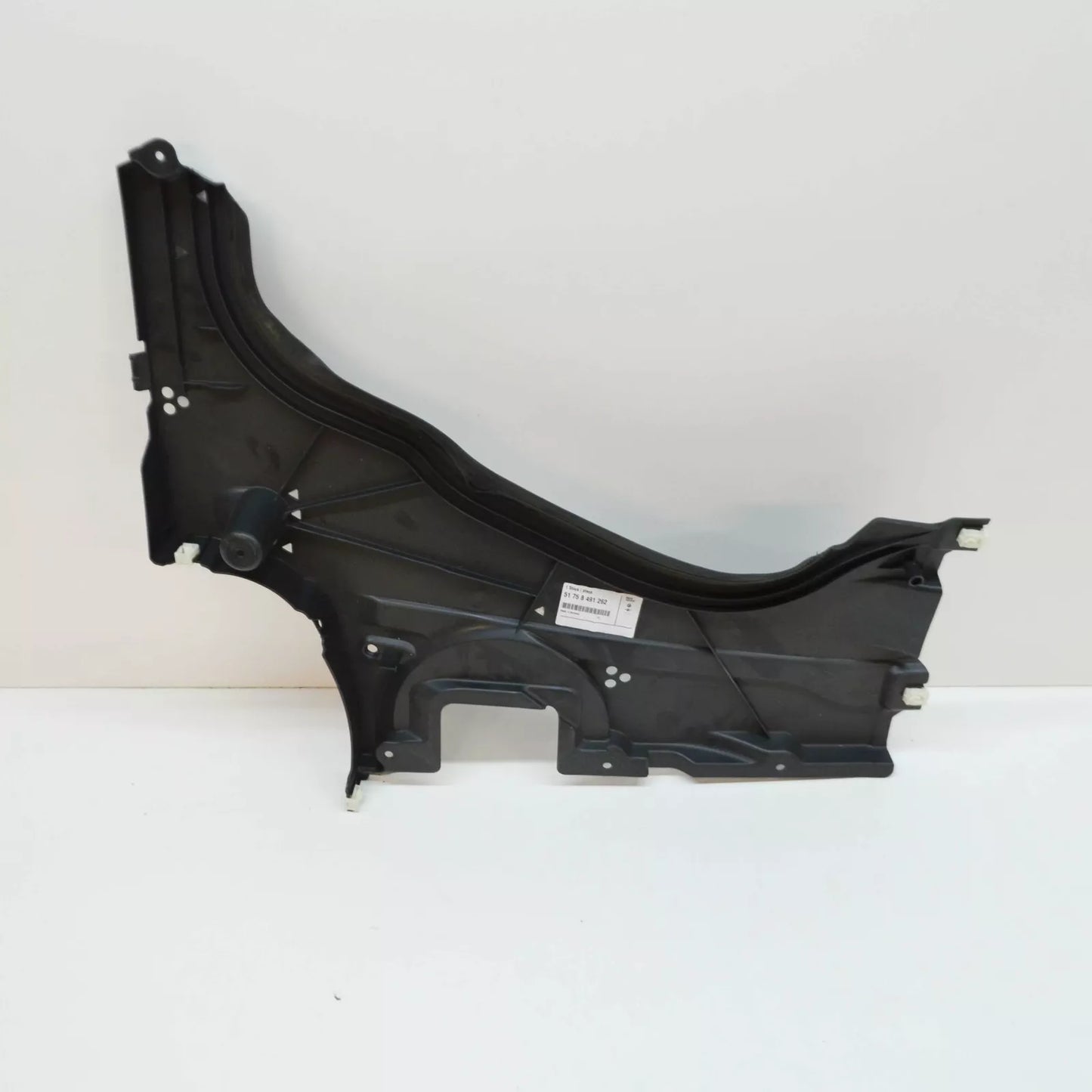 NEW BMW 7 G11 REAR RIGHT UNDERBODY TANK UNDERSHIELD 51758491262 8491262 ORIGINAL