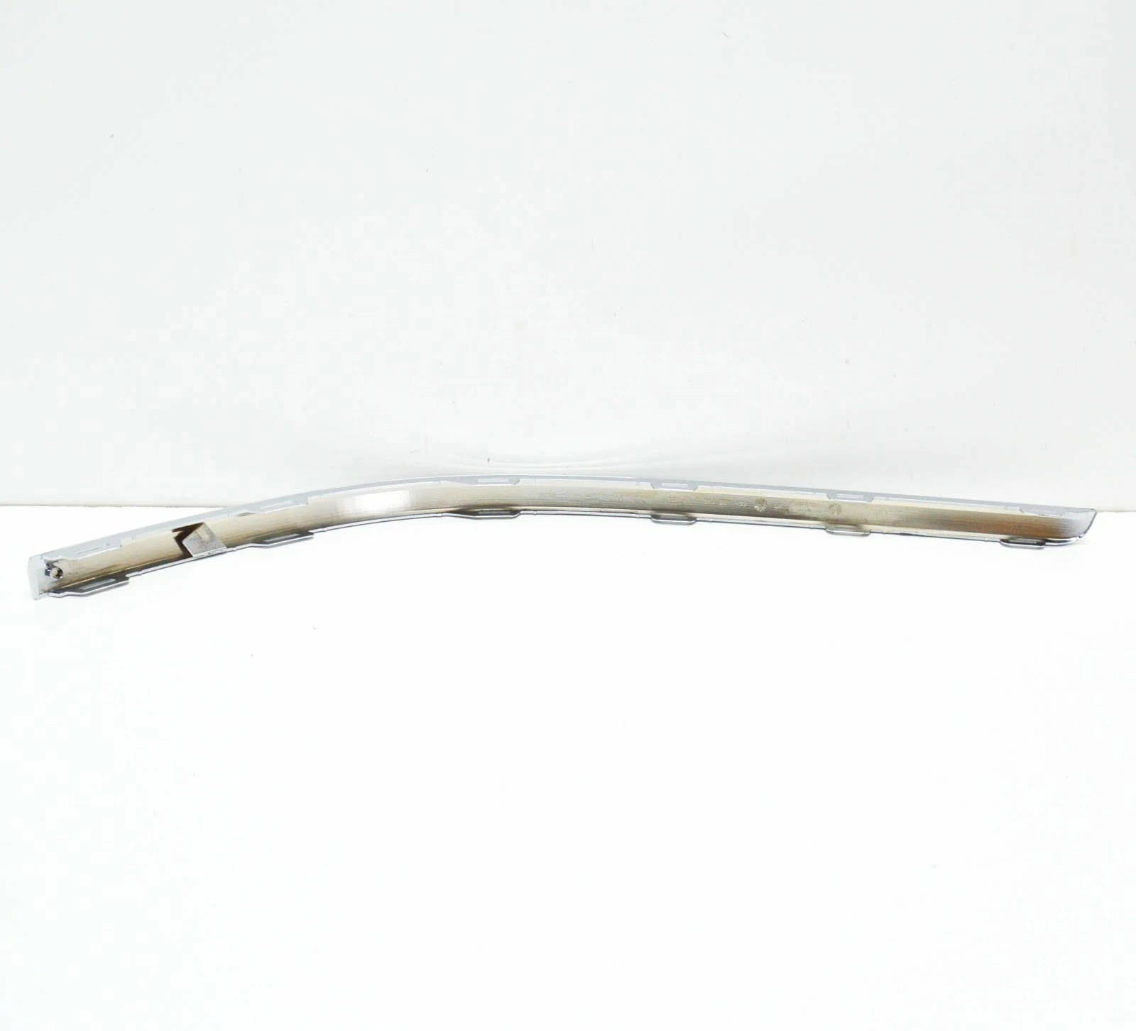 NEW VW PASSAT B8 REAR LEFT BUMPER MOLDING CHROME 5618074592ZZ