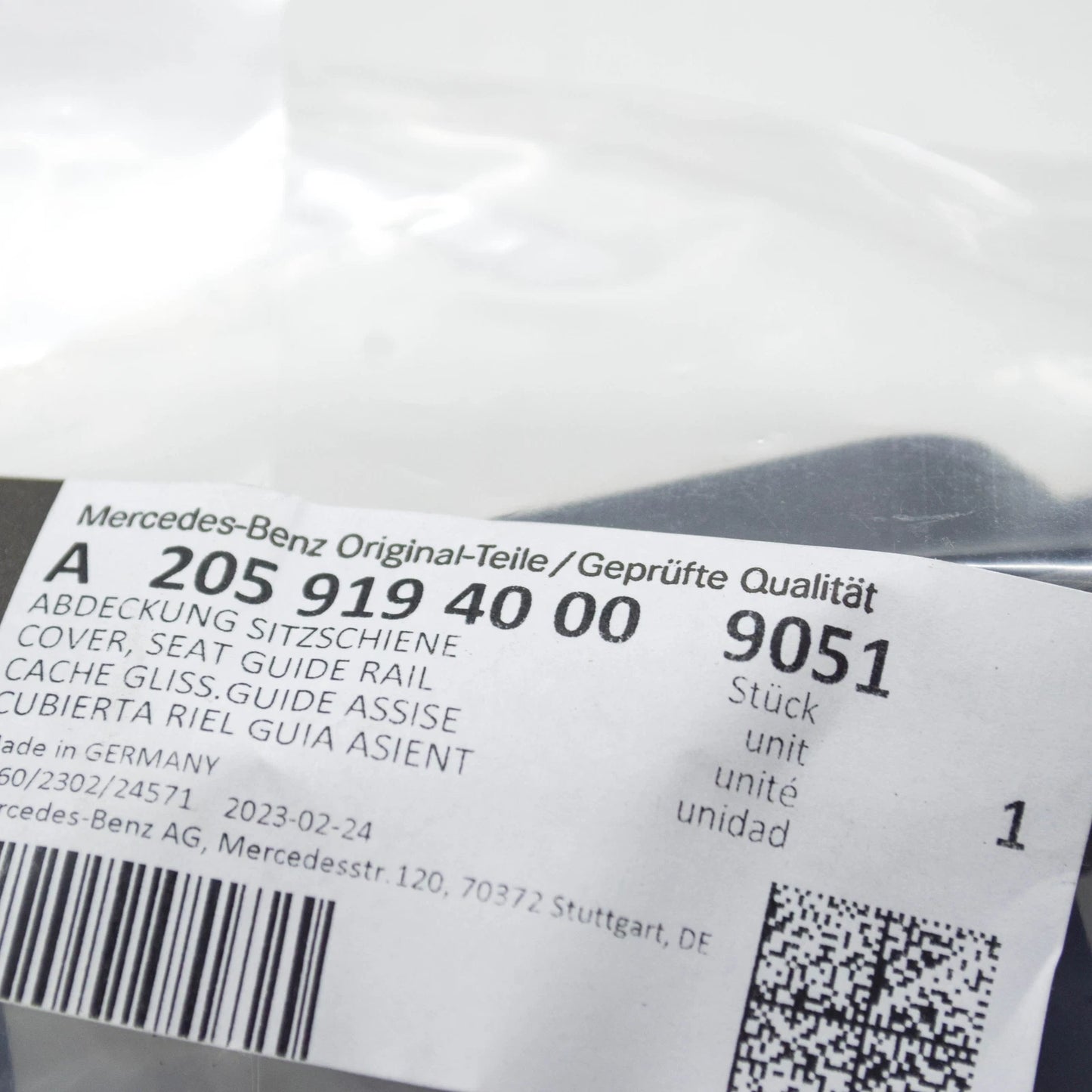 NEW MERCEDES-BENZ C W205 FRONT RIGHT INNER SEAT GUIDE A20591940009051 ORIGINAL