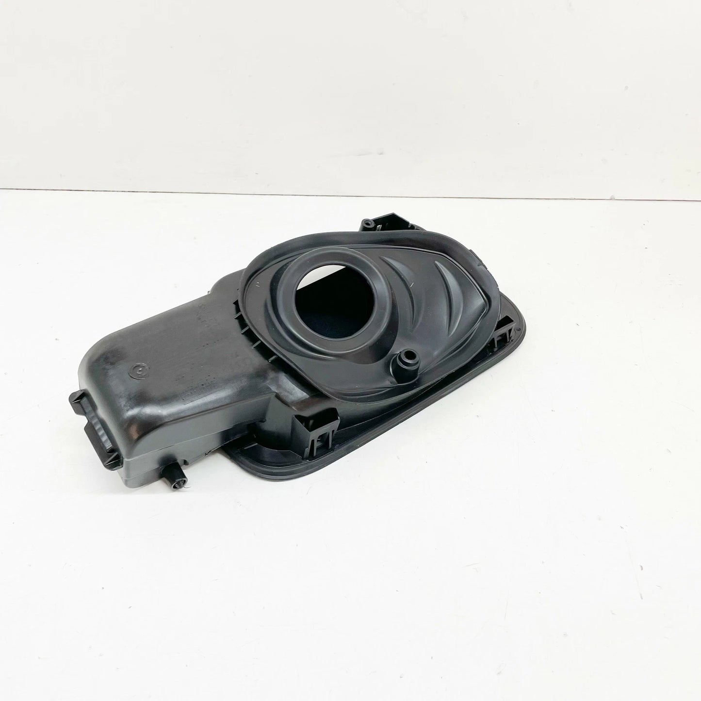 NEW AUDI A3 8V FUEL FILLER FLAP INSERT 8V4809906D