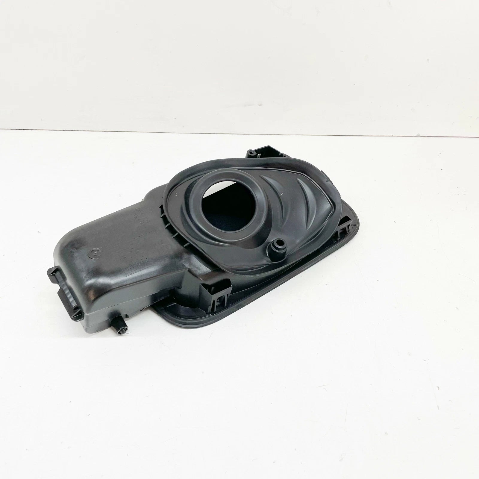 NEW AUDI A3 8V FUEL FILLER FLAP INSERT 8V4809906D