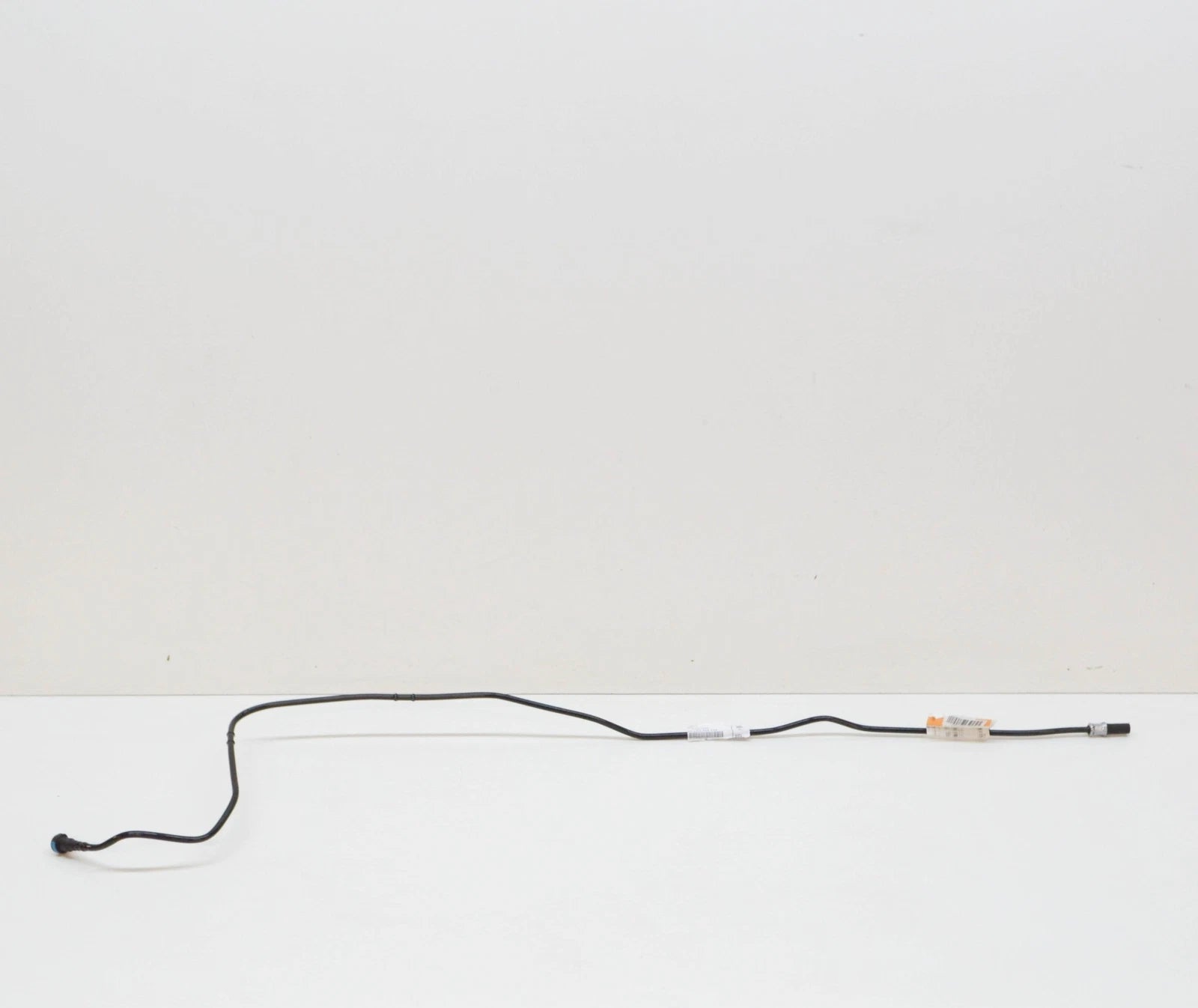 NEW BMW 3 E90 REAR FUEL FEED LINE 16126765745 6765745 ORIGINAL