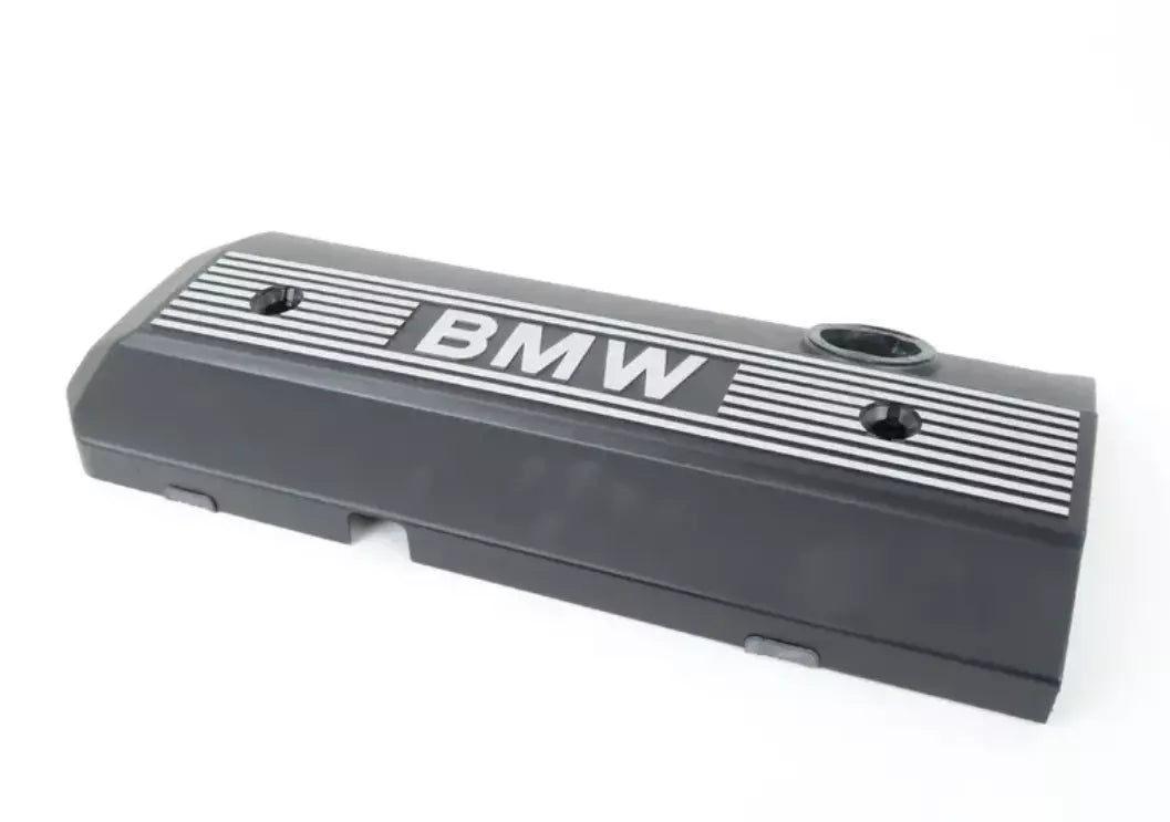 NEW BMW 5 E39 ENGINE COVER 1748633 11121748633 ORIGINAL