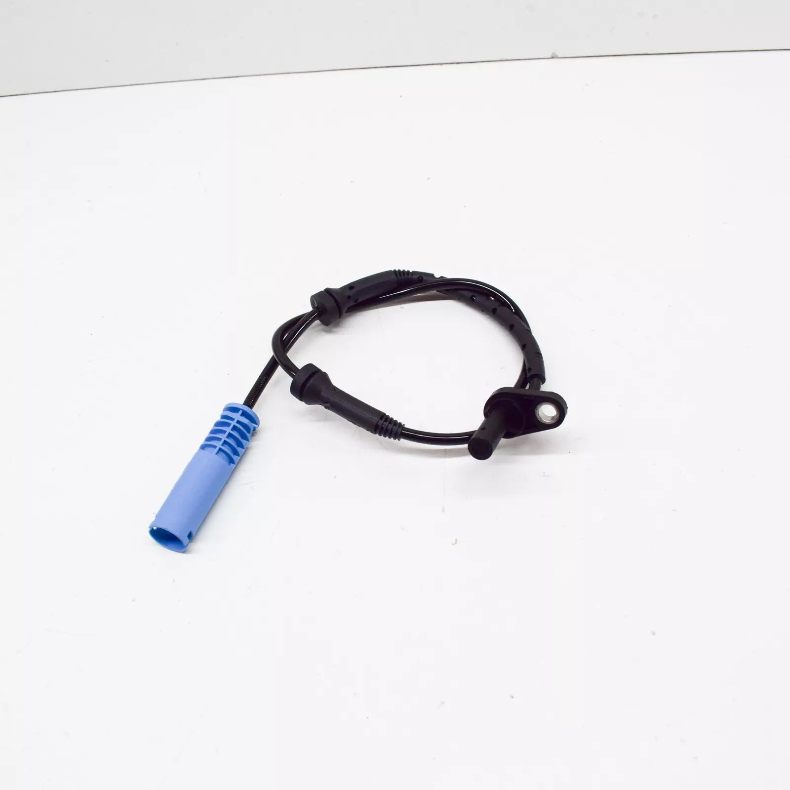 NEW BMW 3 E90 FRONT RIGHT WHEEL ABS SENSOR 34526764858 6764858 ORIGINAL