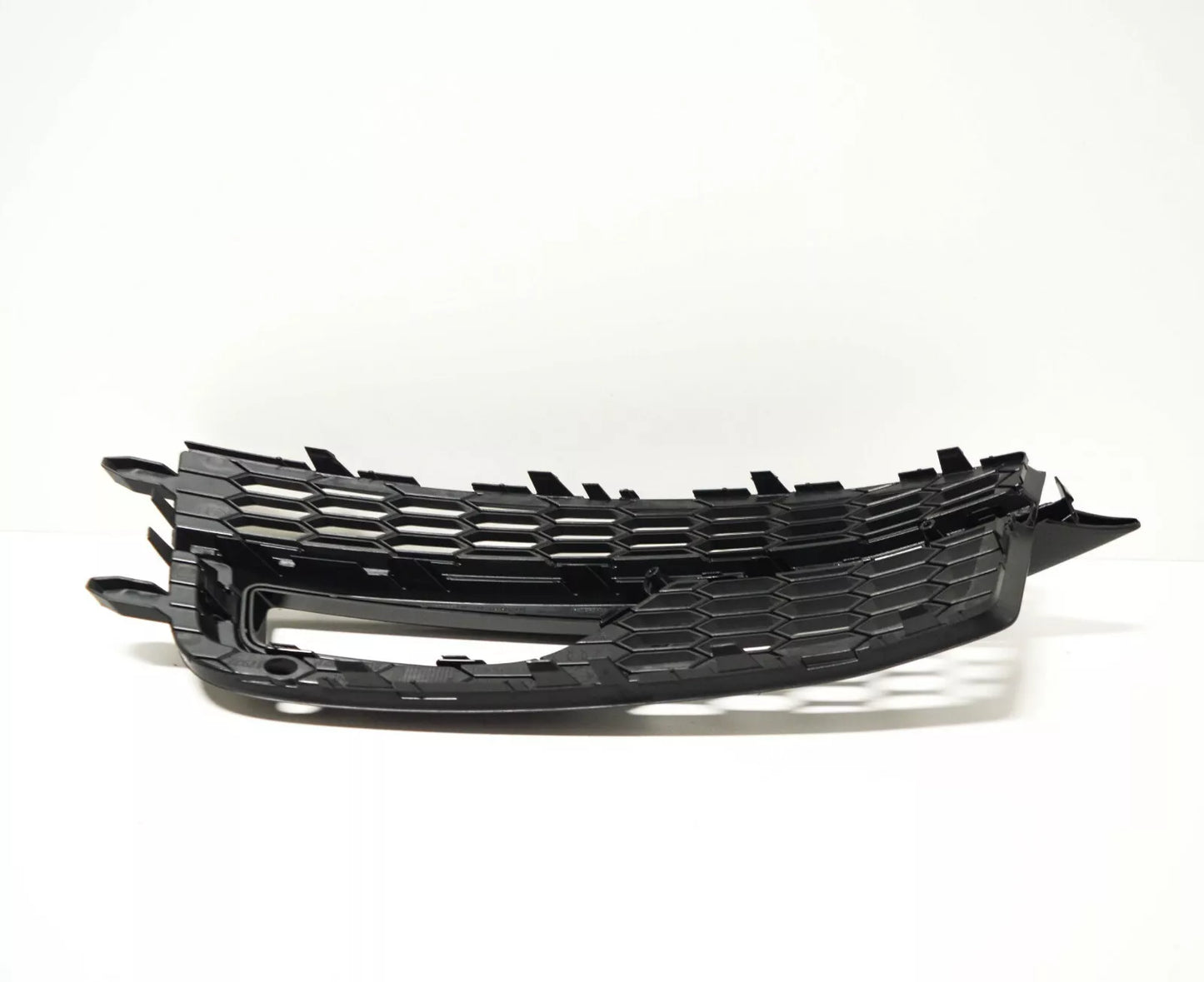 NEW AUDI A5 S LINE 8T FOG LIGHT GRILL FRONT RIGHT SIDE 8T0807682P01C GENUINE