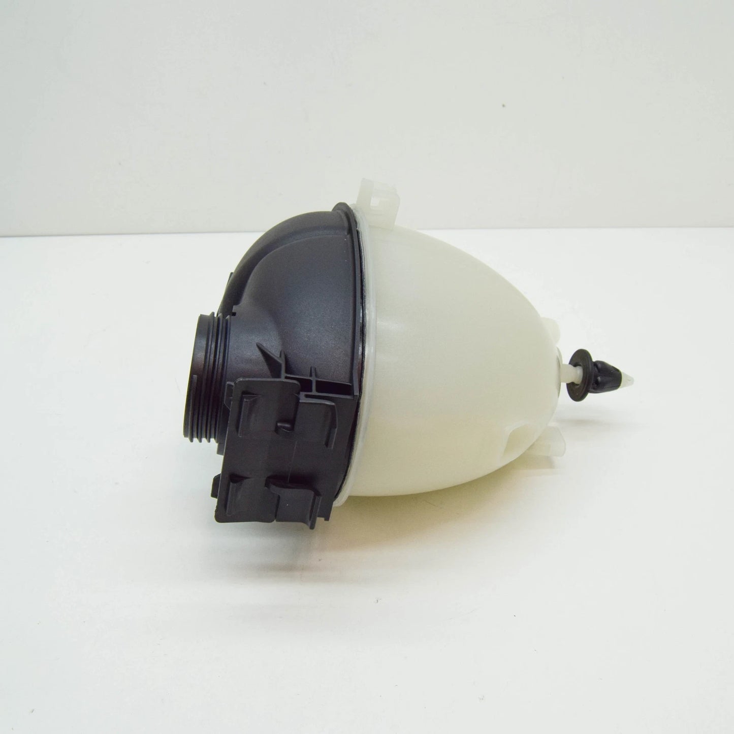 NEW MERCEDES-BENZ C W204 AMG EXPANSION TANK RESERVOIR A2045000949 ORIGINAL