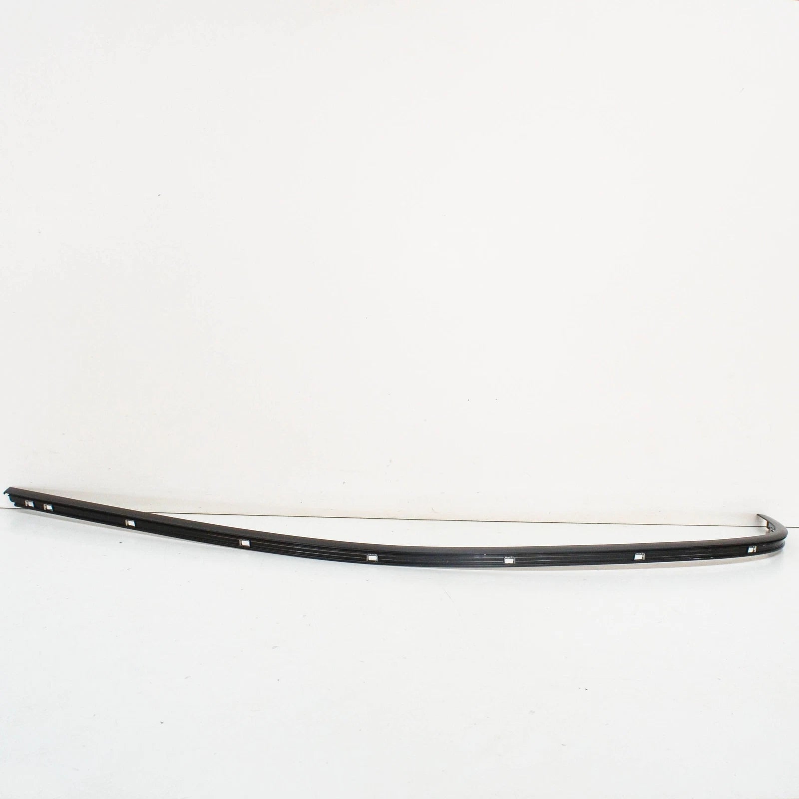 NEW BMW 5 E39 REAR RIGHT DOOR COVERING 51342427412 2427412 ORIGINAL