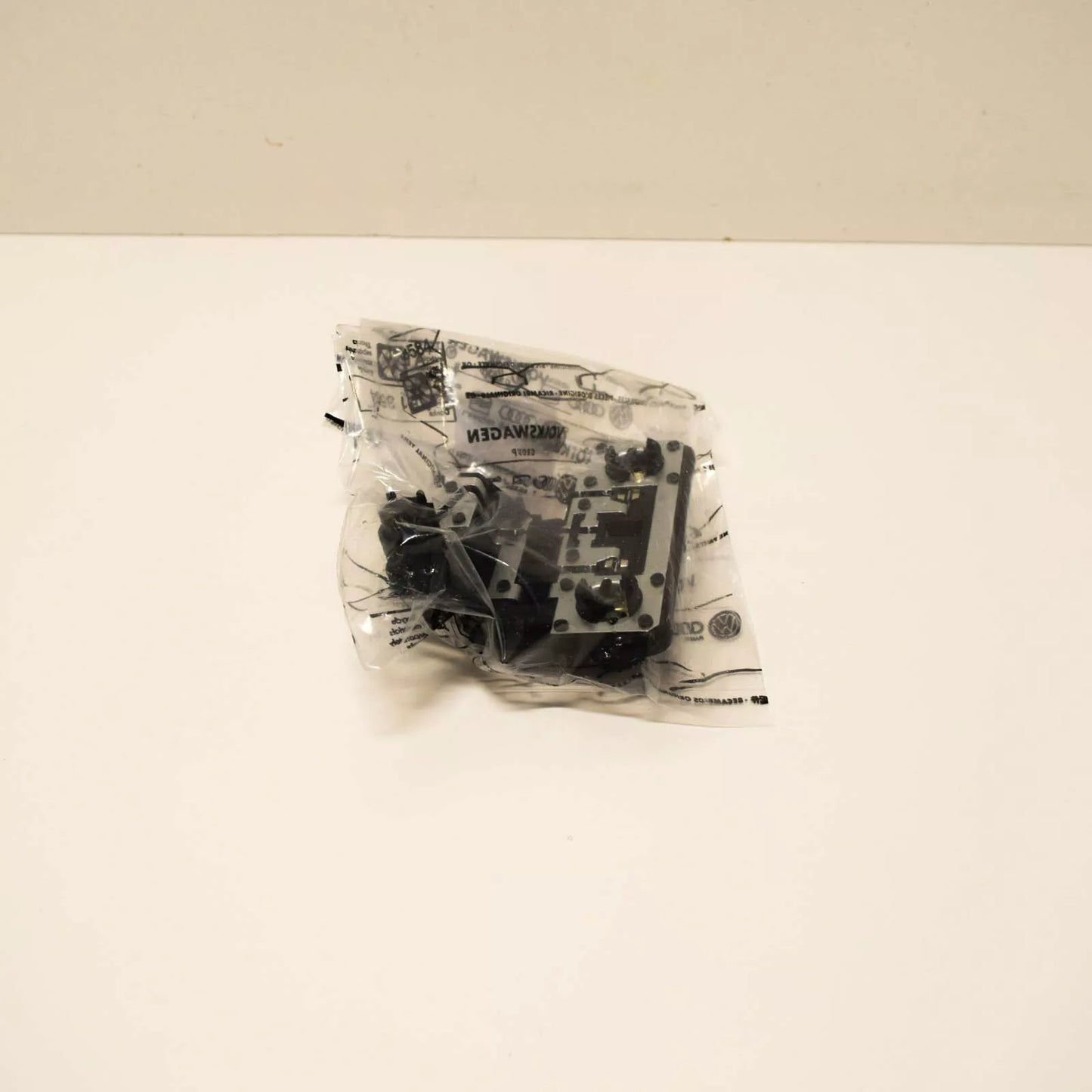 NEW AUDI A4 B8 REAR RIGHT INNER BACK UP LIGHT BULB SOCKET 8K5945258C ORIGINAL