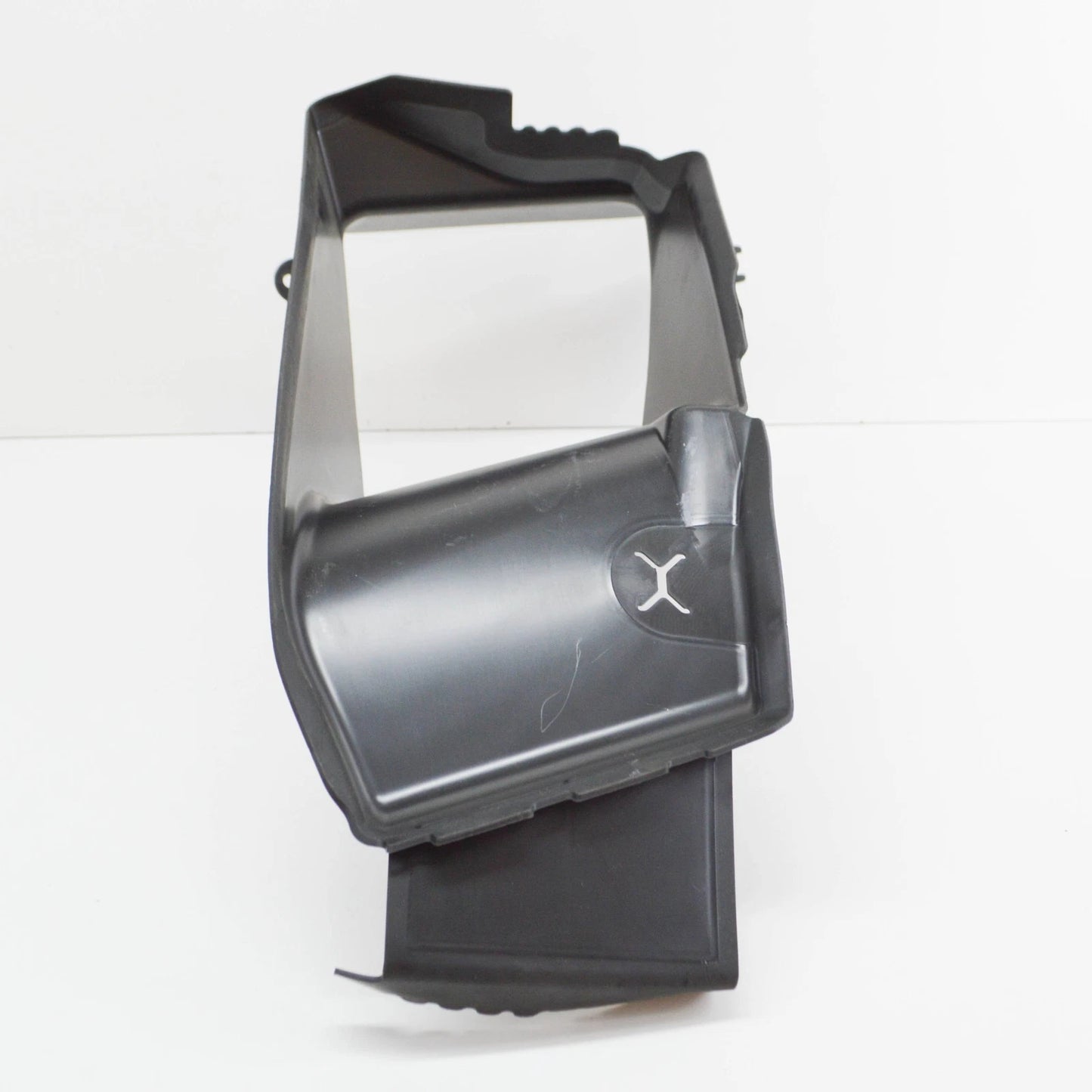 NEW AUDI TTRS 8J RIGHT OUTER AIR DUCT 8J0121673 ORIGINAL