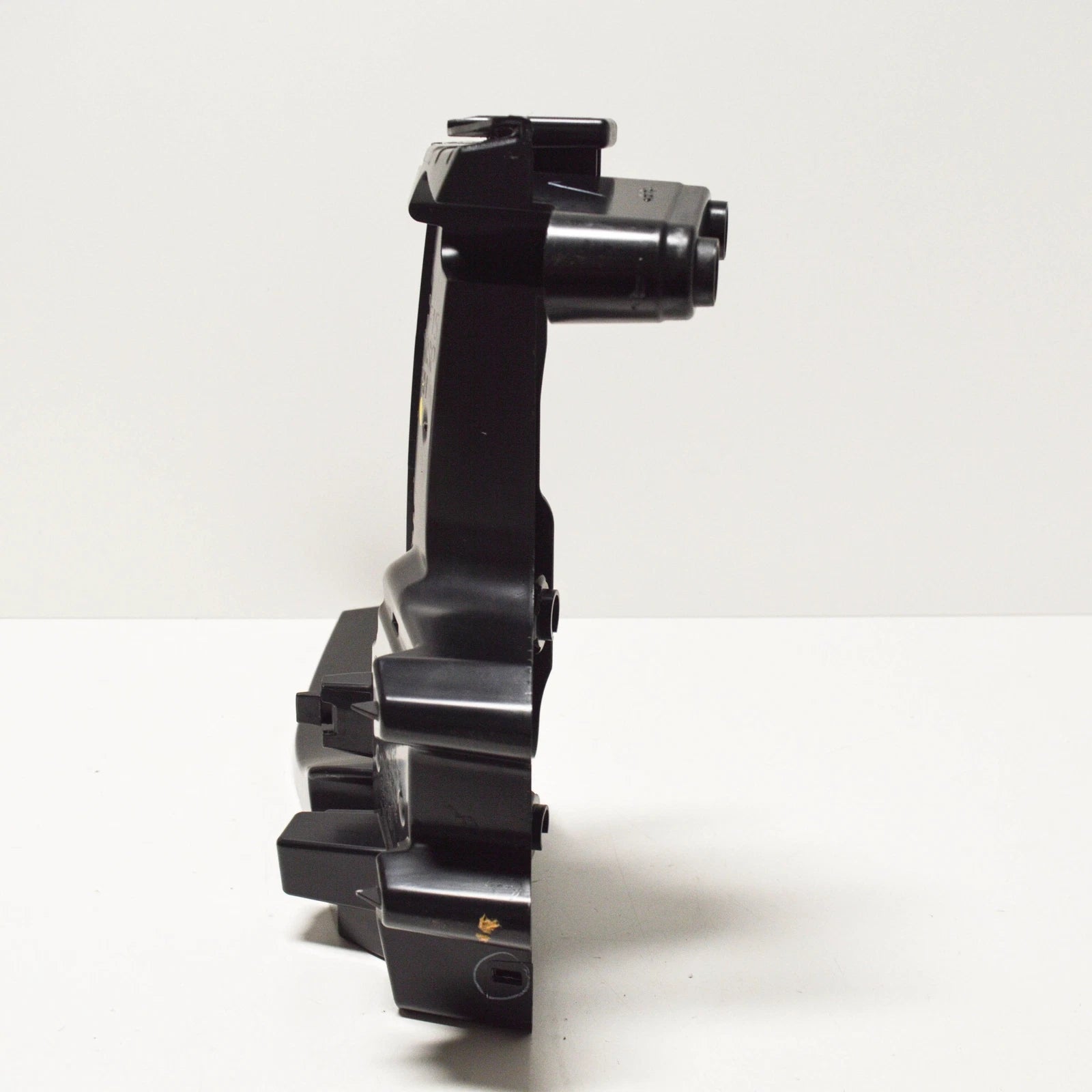 NEW BMW X5 F15 REAR M BUMPER RIGHT SIDE CORNER MOUNT 51128054020 8054020