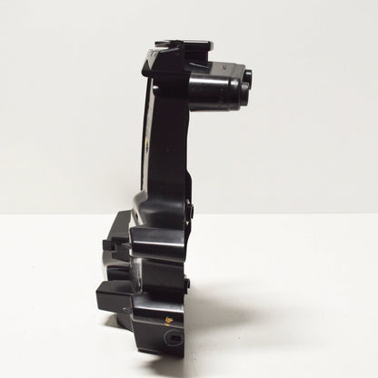 NEW BMW X5 F15 REAR M BUMPER RIGHT SIDE CORNER MOUNT 51128054020 8054020