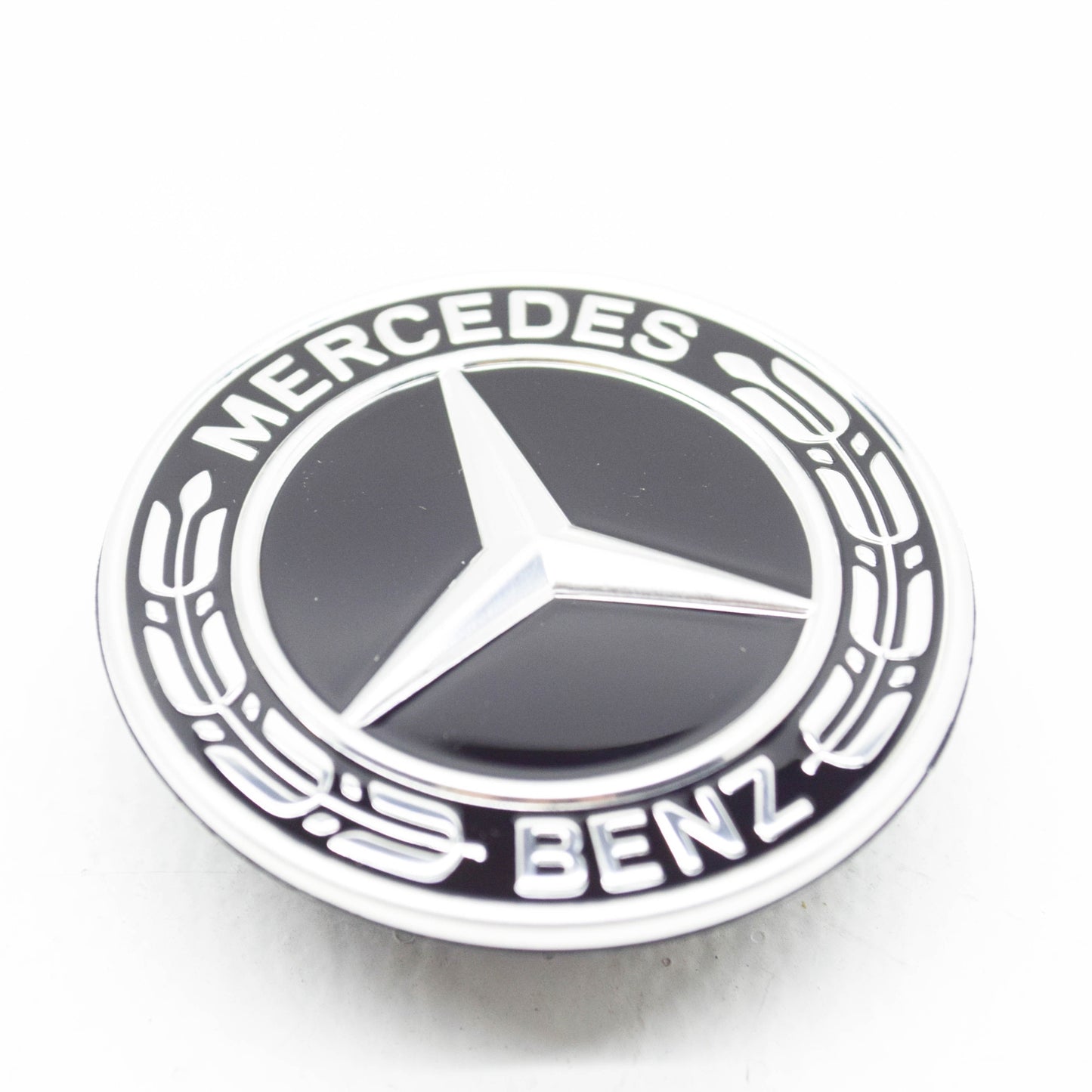 NEW MERCEDES-BENZ GLS X167 FRONT BONNET HOOD BADGE A0008172805 ORIGINAL