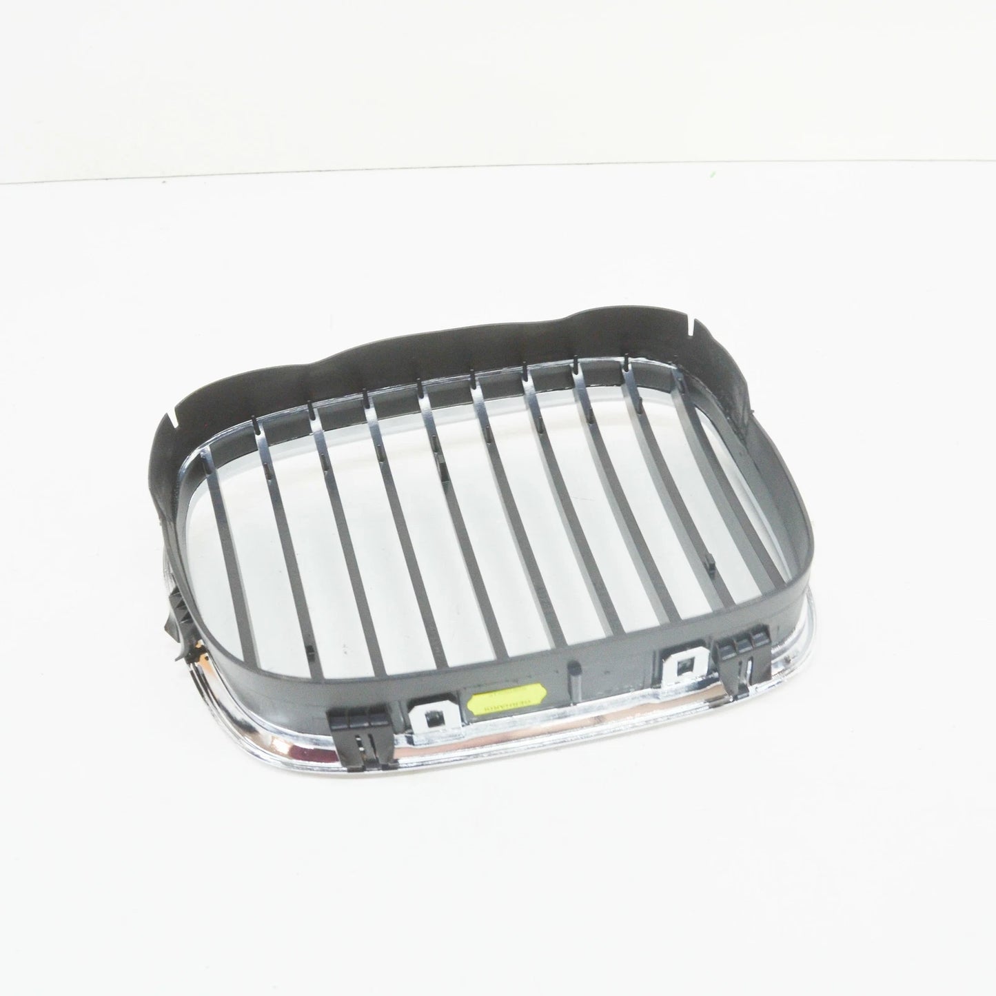 NEW BMW E39 FRONT RADIATOR KIDNEY CHROME GRILLE RIGHT 8184532 51138184532