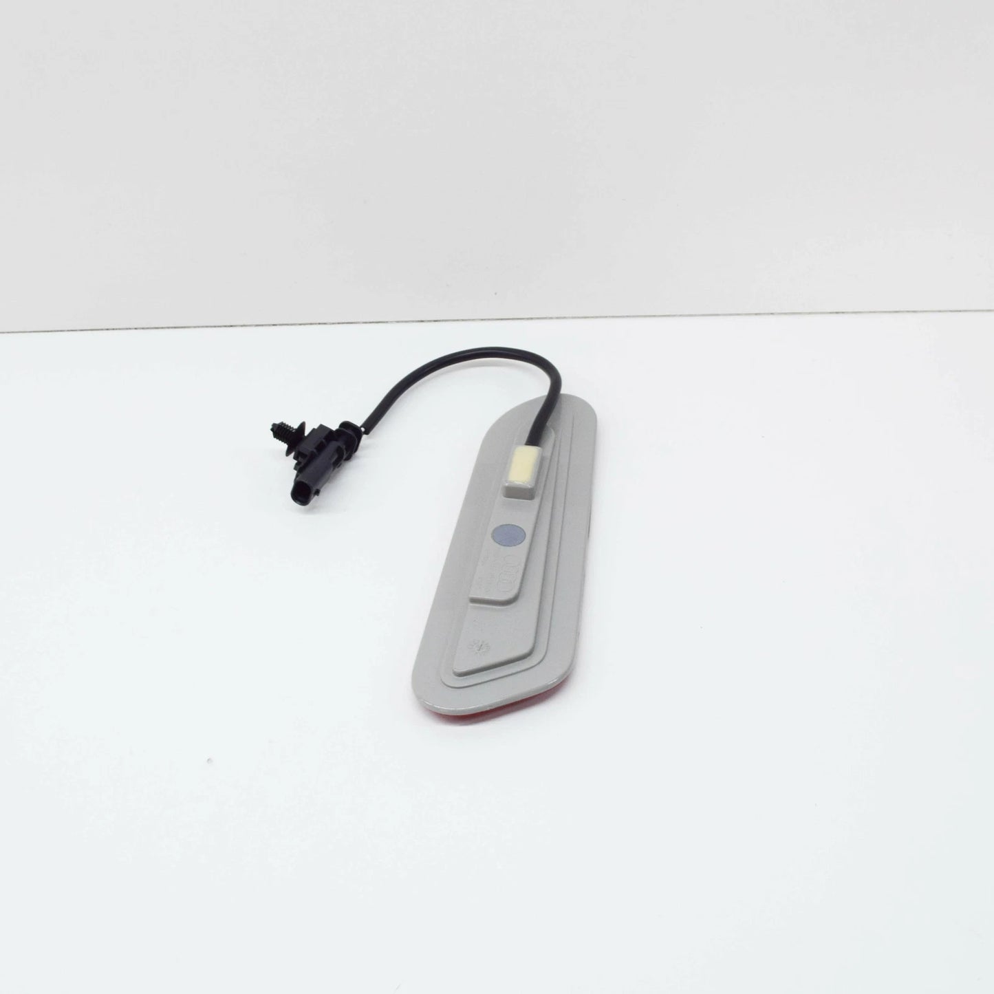 NEW AUDI R8 4S FRONT LEFT REFLECTOR 4S0945071B 2018 ORIGINAL