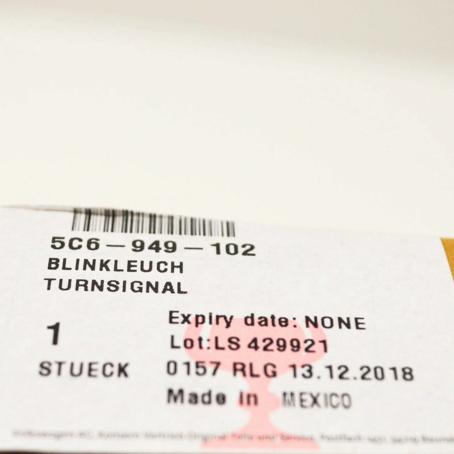 NEW VOLKSWAGEN BEETLE 5C RIGHT WING MIRROR TURN SIGNAL 5C6949102