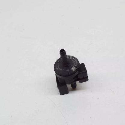 NEW AUDI A4 B7 CANISTER PURGE SOLENOID VENT VALVE 06E906517A 2.0TFSI