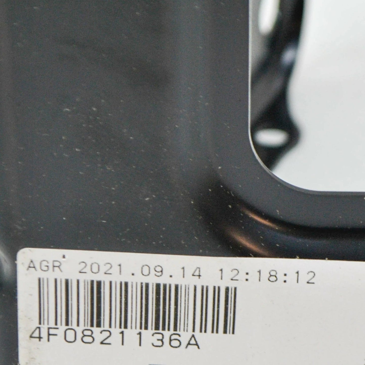 NEW AUDI A6 C6 FRONT RIGHT FENDER BRACE 4F0821136A