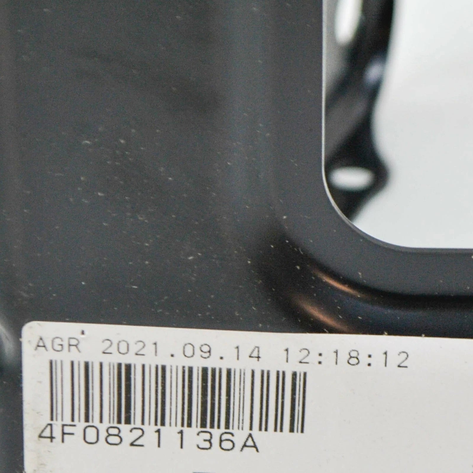 NEW AUDI A6 C6 FRONT RIGHT FENDER BRACE 4F0821136A