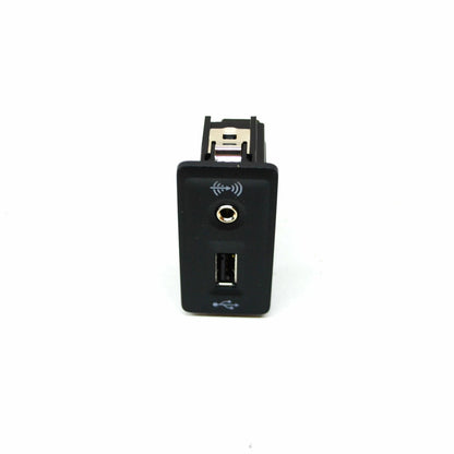 NEW VW BEETLE A5 USB AND AUX IN CONNECTION 5G0035222E