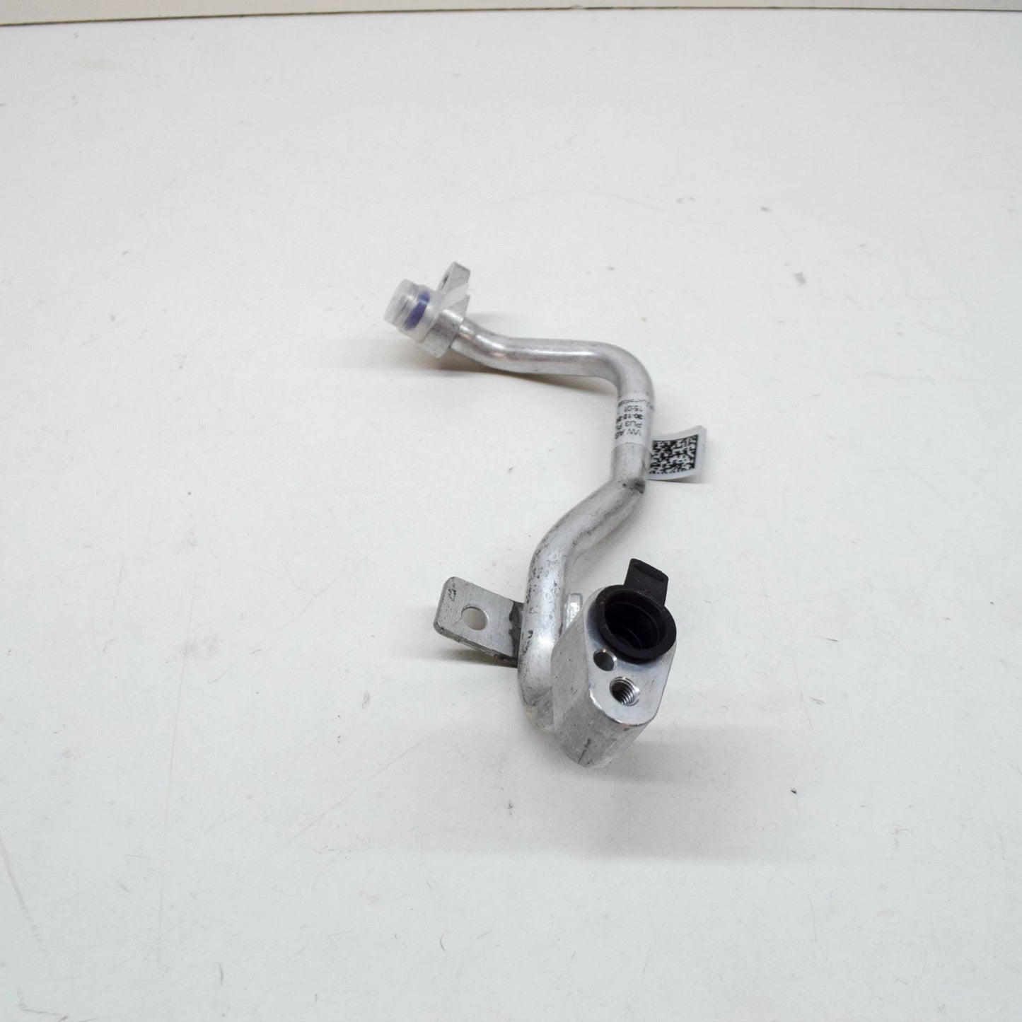 NEW AUDI A3 SPORTBACK 8V A/C AIR CON REFRIGERANT LINE PIPE 8V0820722A