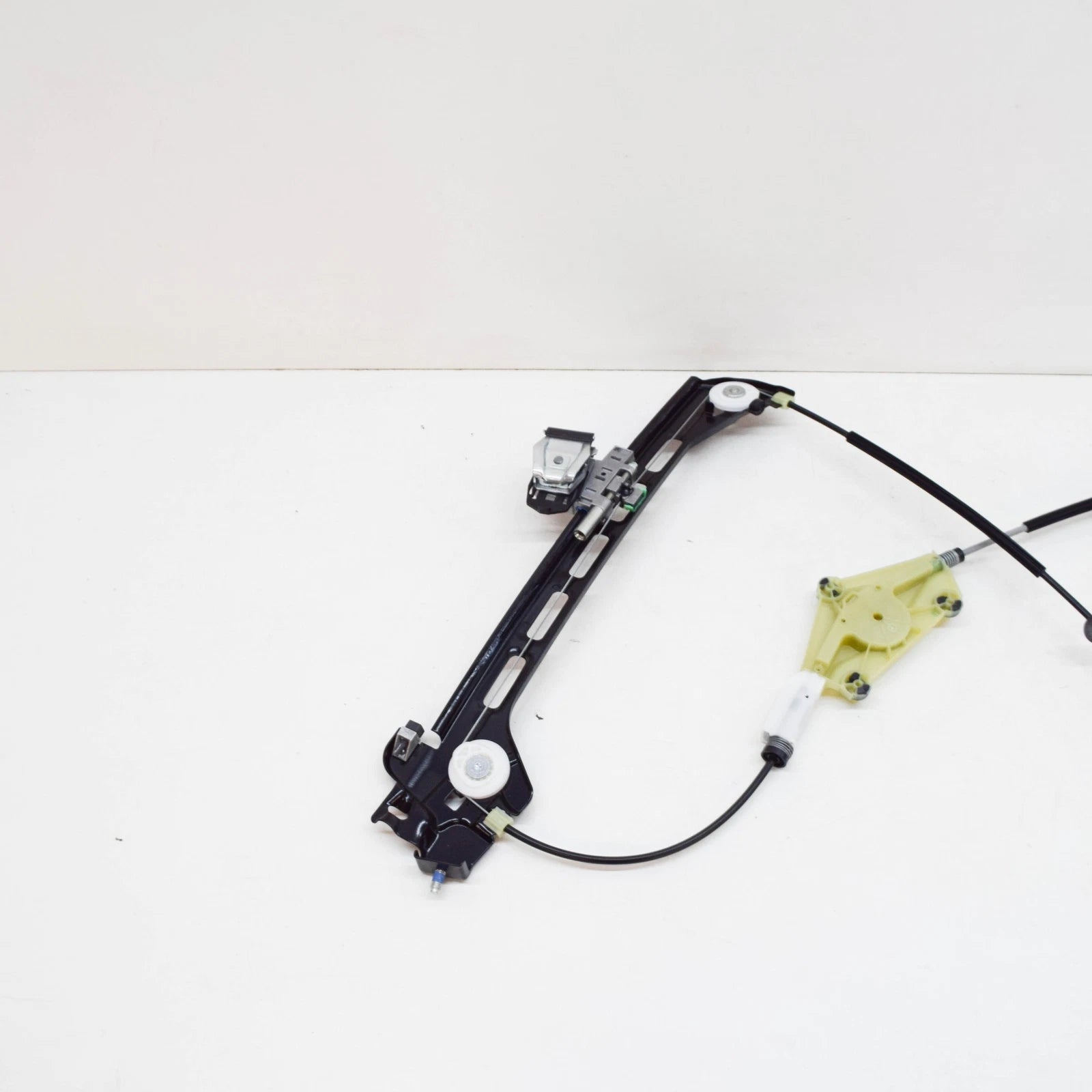 NEW AUDI R8 42 FRONT DOOR WINDOW GLASS LIFTER 420837461B ORIGINAL