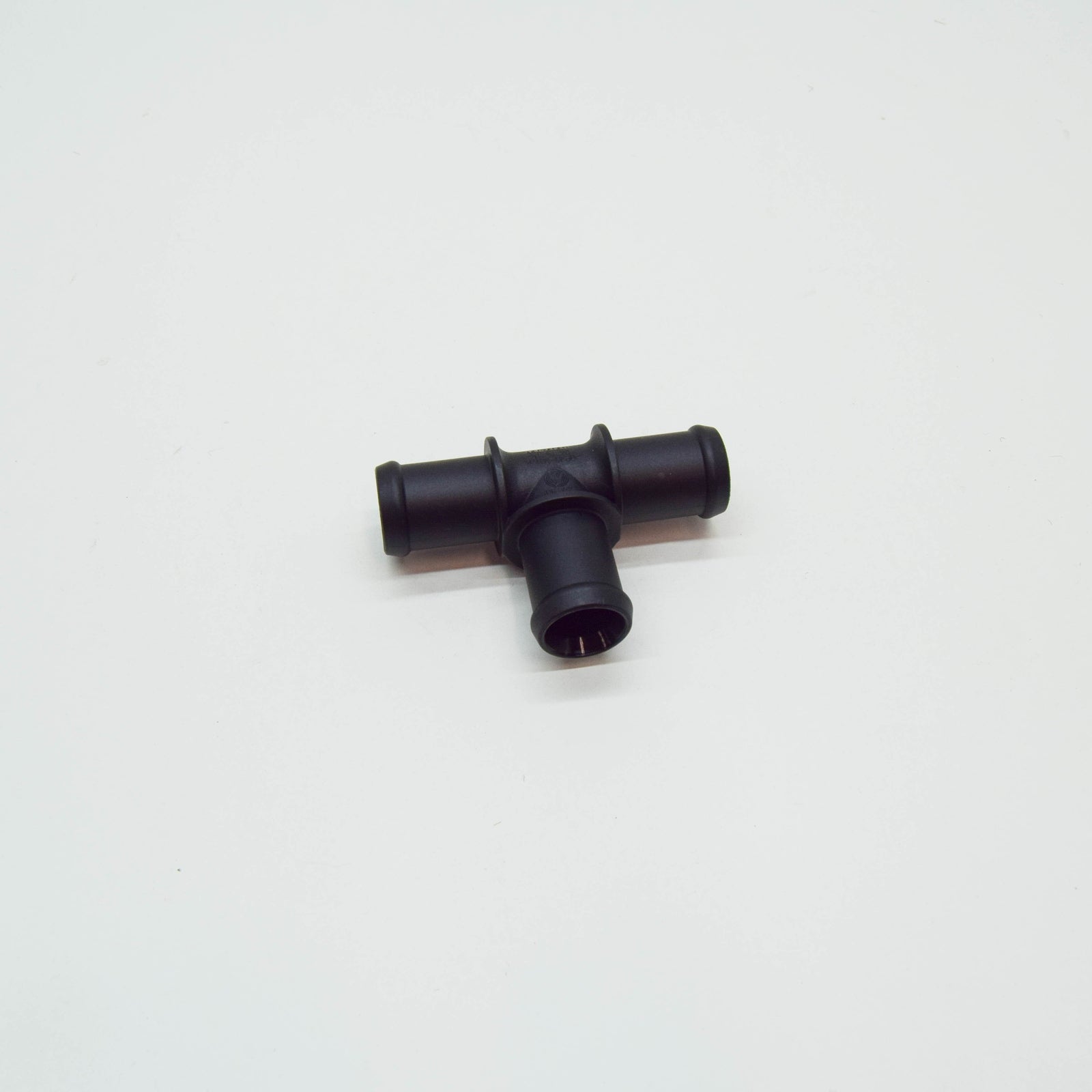new audi q7 4m cooling system t-piece n90760601 original