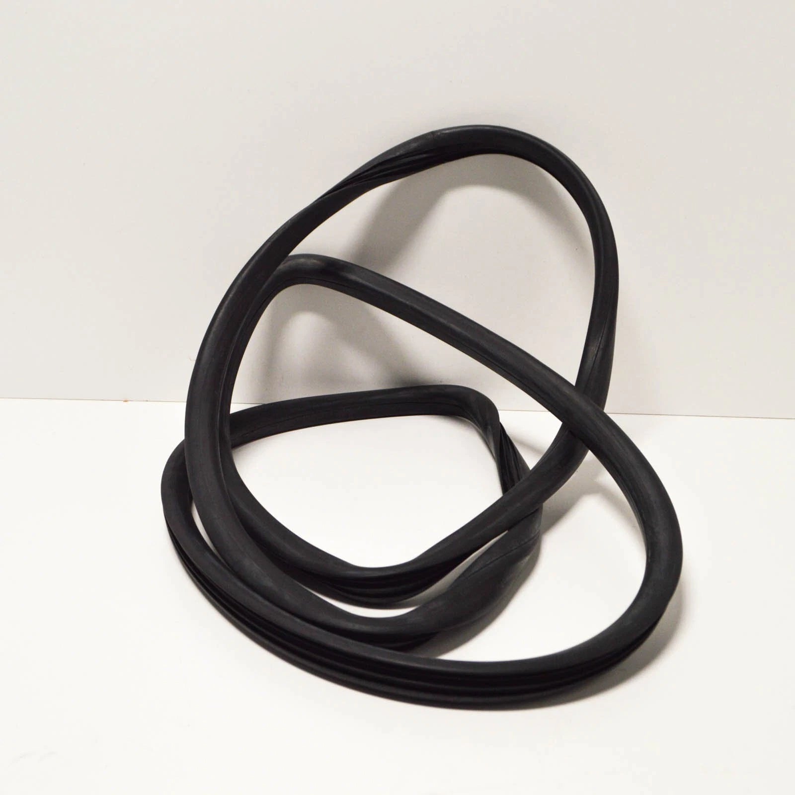 NEW MERCEDES-BENZ G W463 FRONT WINDSCREEN SEAL A4606710320 ORIGINAL