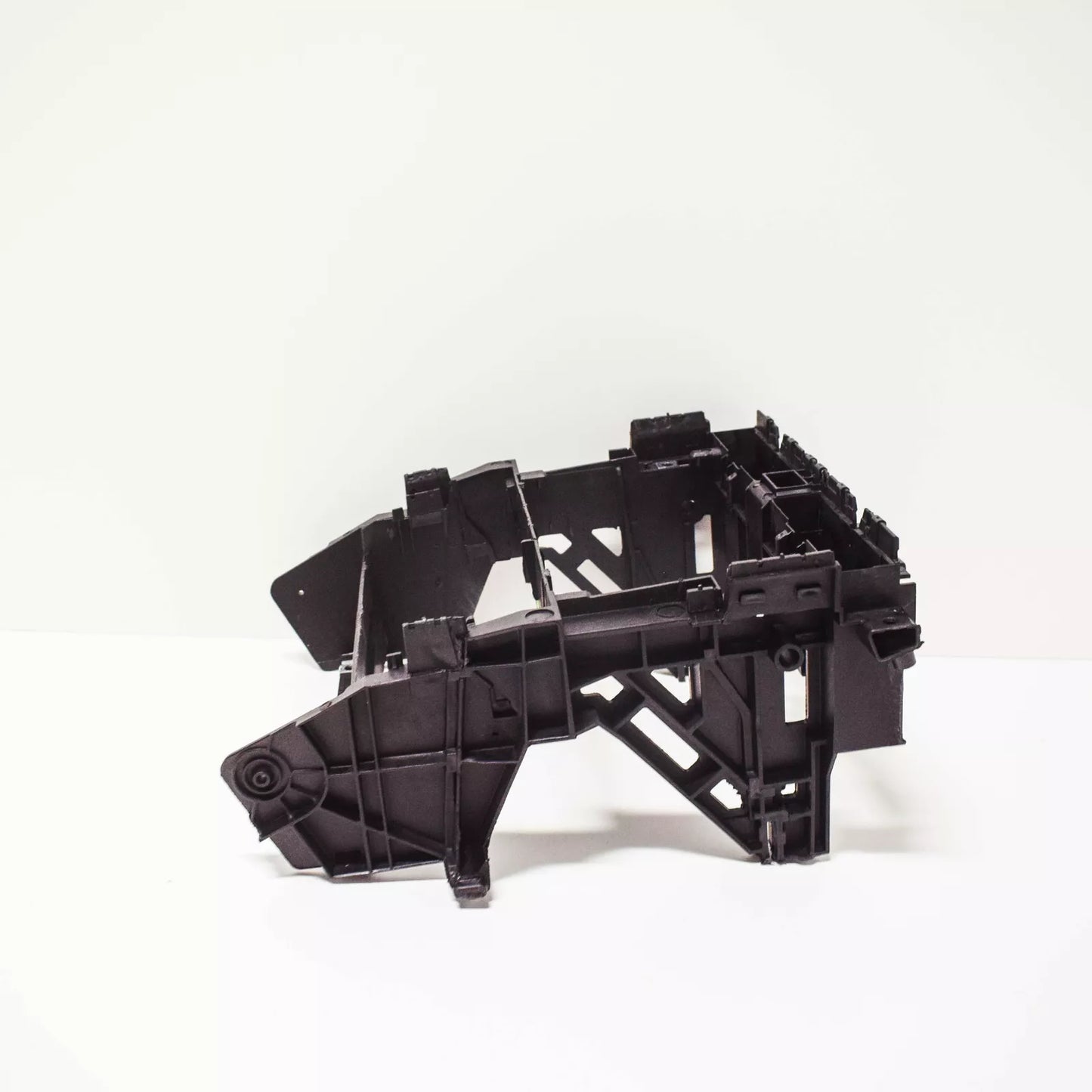 NEW AUDI A4 B6 B7 2001-2008 DOUBLE-DIN RADIO MOUNT CAGE 8E0858005F