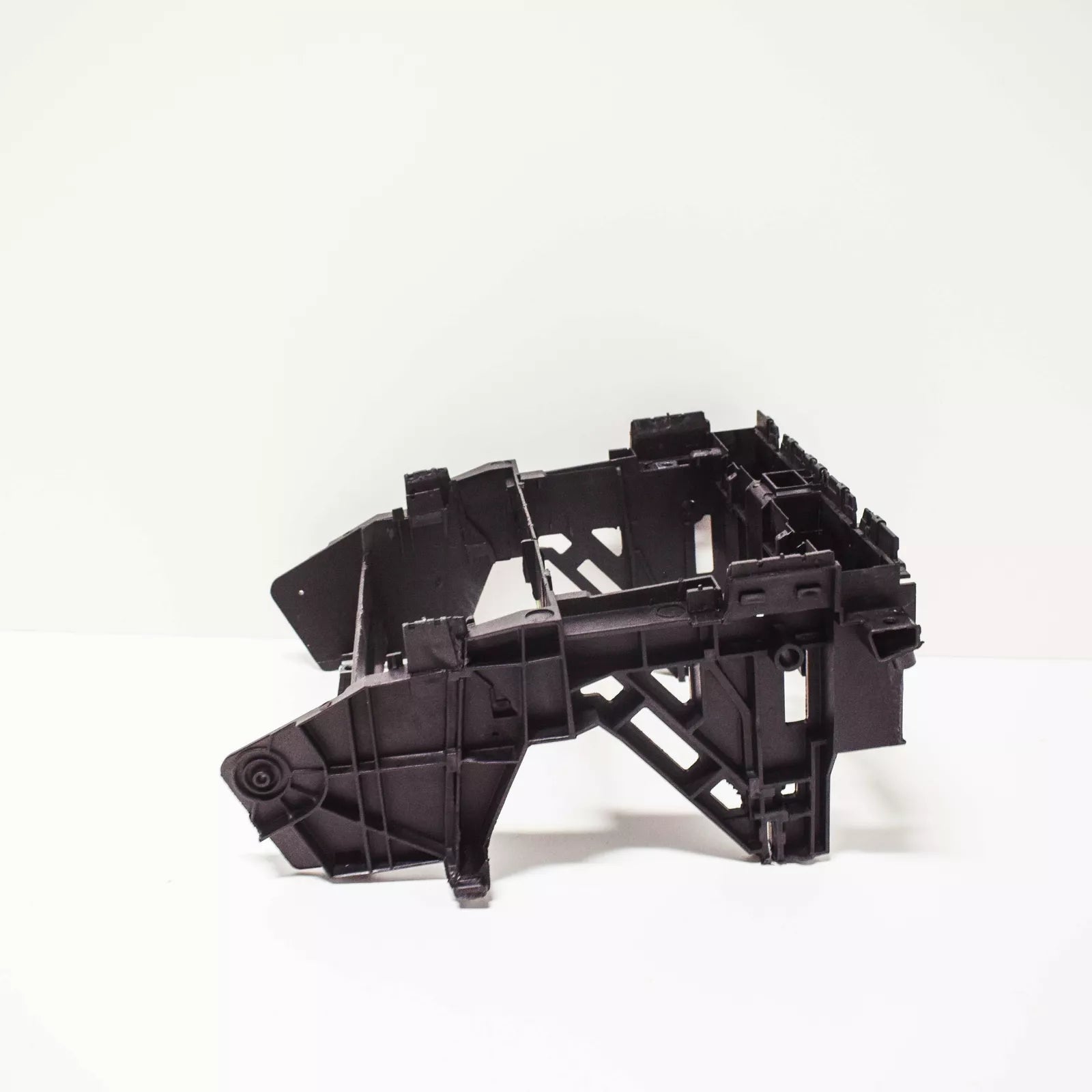 NEW AUDI A4 B6 B7 2001-2008 DOUBLE-DIN RADIO MOUNT CAGE 8E0858005F