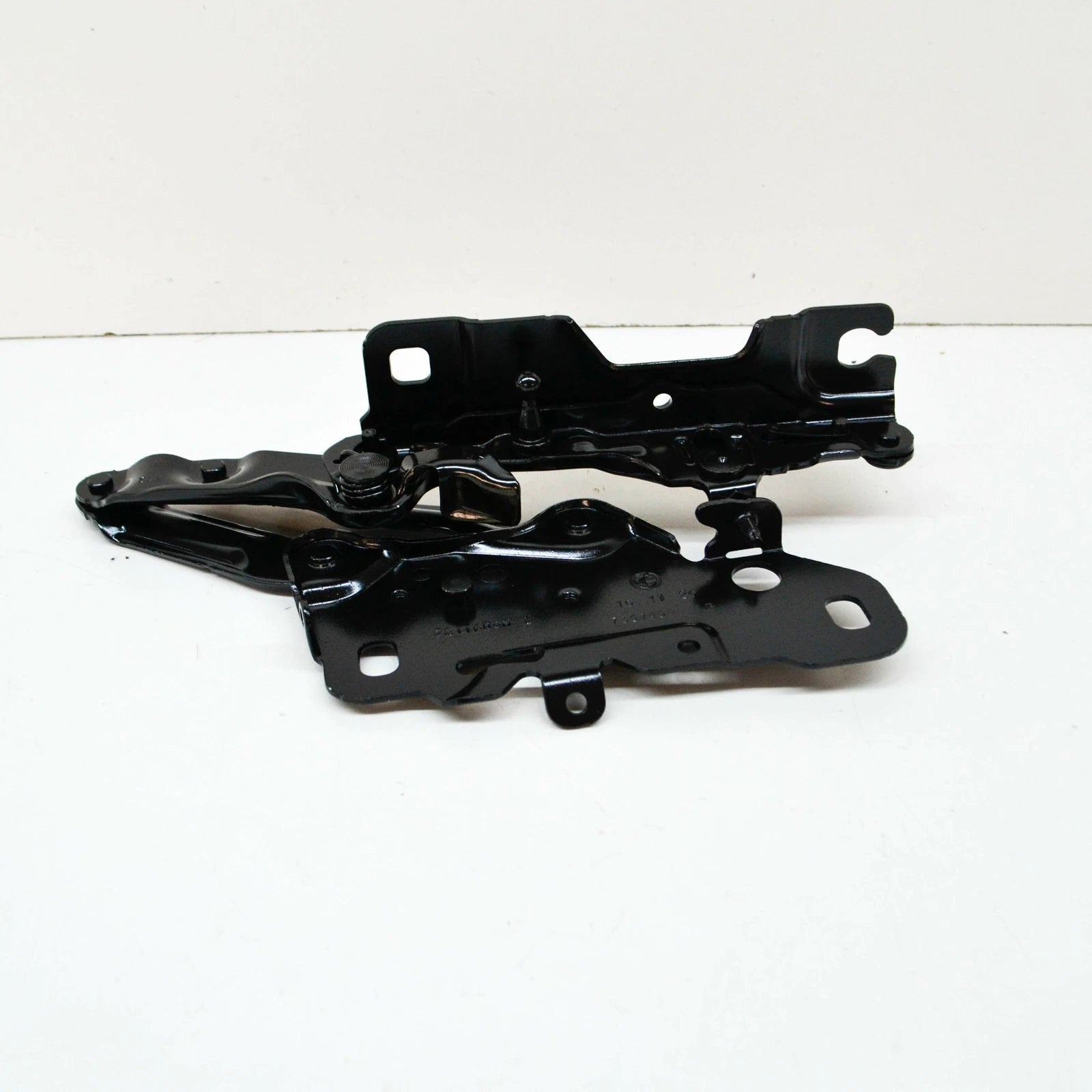 NEW BMW X3 G01 F97 FRONT LEFT HOOD HINGE 41617475791 ORIGINAL