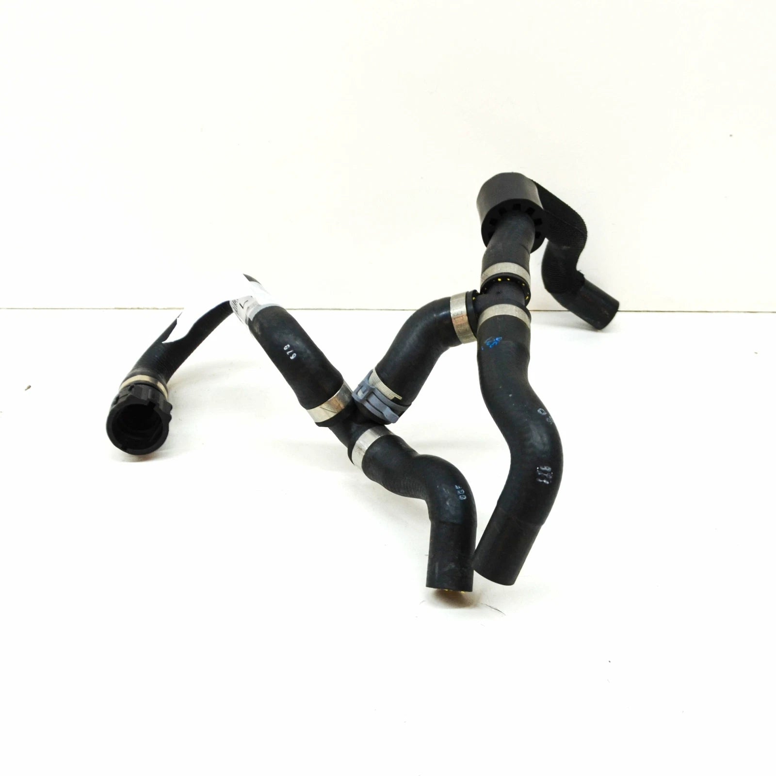 NEW AUDI Q8 WATER COOLANT PIPE HOSE 4M0819350J