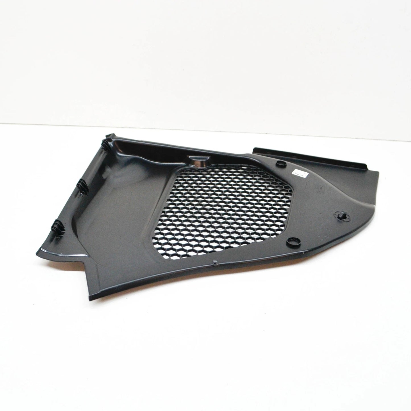 NEW BMW 5 G30 COWL PANEL COVER 51717388716 2016 ORIGINAL