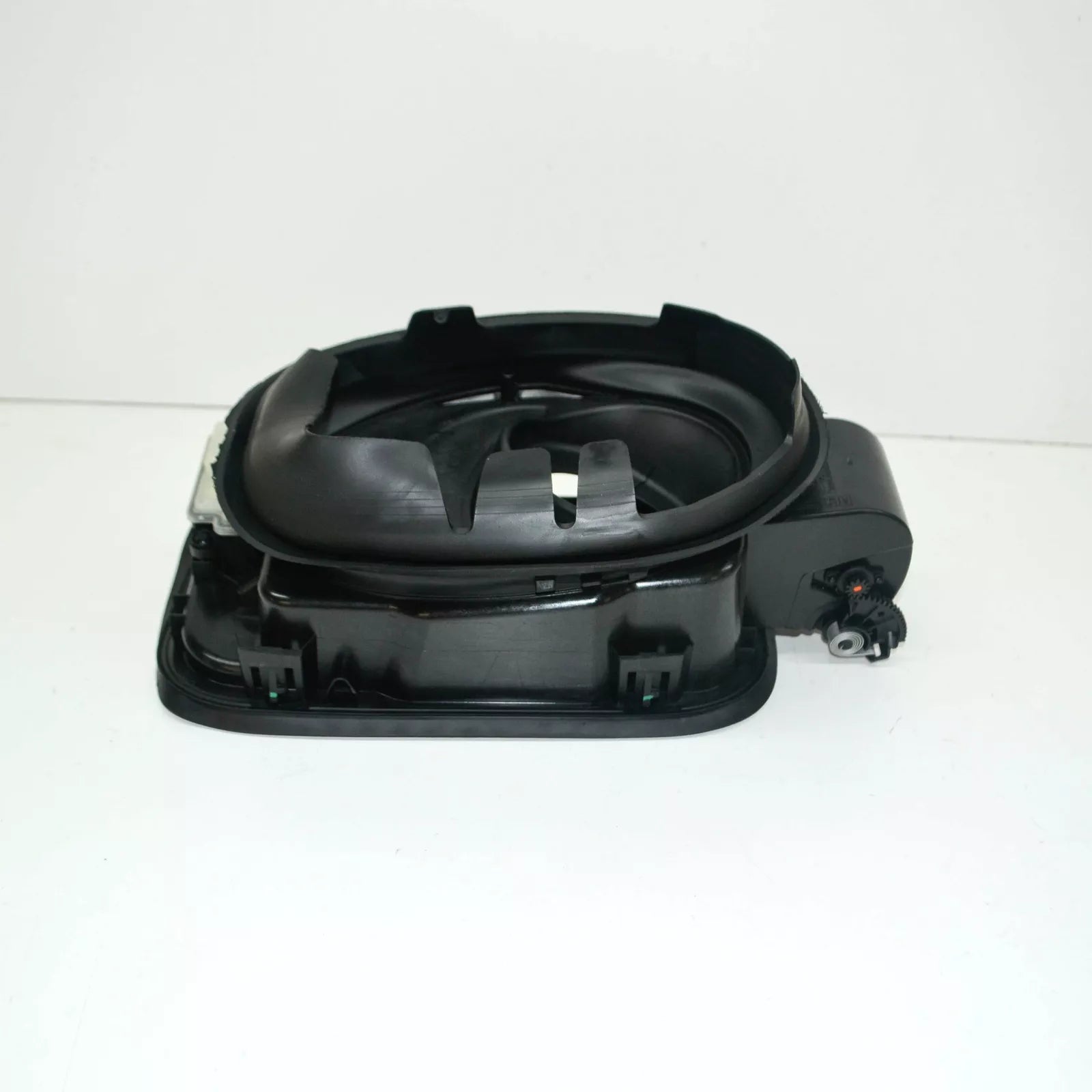 NEW BMW 5 G30 FILL-IN FLAP COVER POT 51177387939 7387939 ORIGINAL