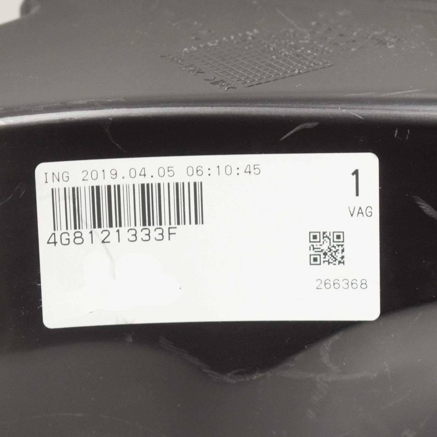 NEW AUDI A7 SPORTBACK 4GA LEFT OUTER AIR GUIDE 4G8121333F ORIGINAL