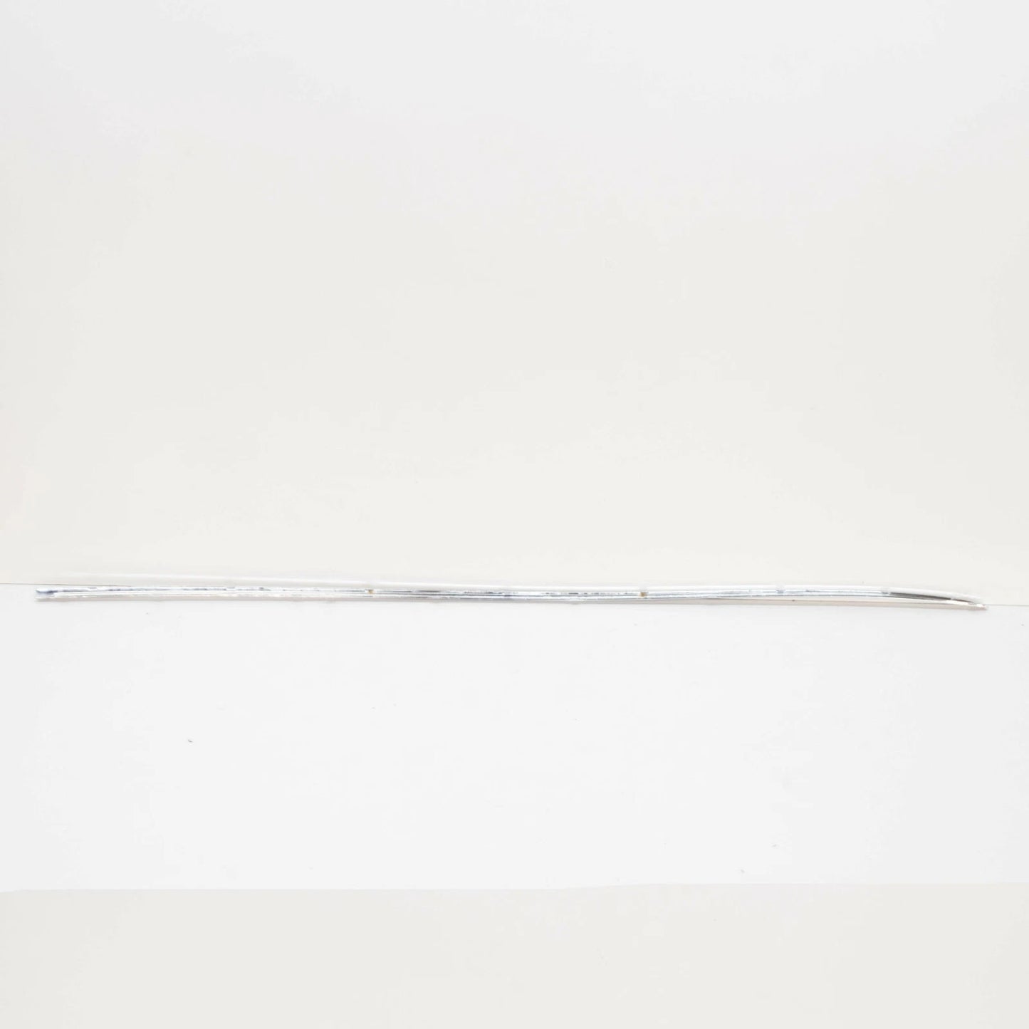 NEW MERCEDES-BENZ C W205 FRONT RIGHT DOOR MOLDING A2056906202 ORIGINAL