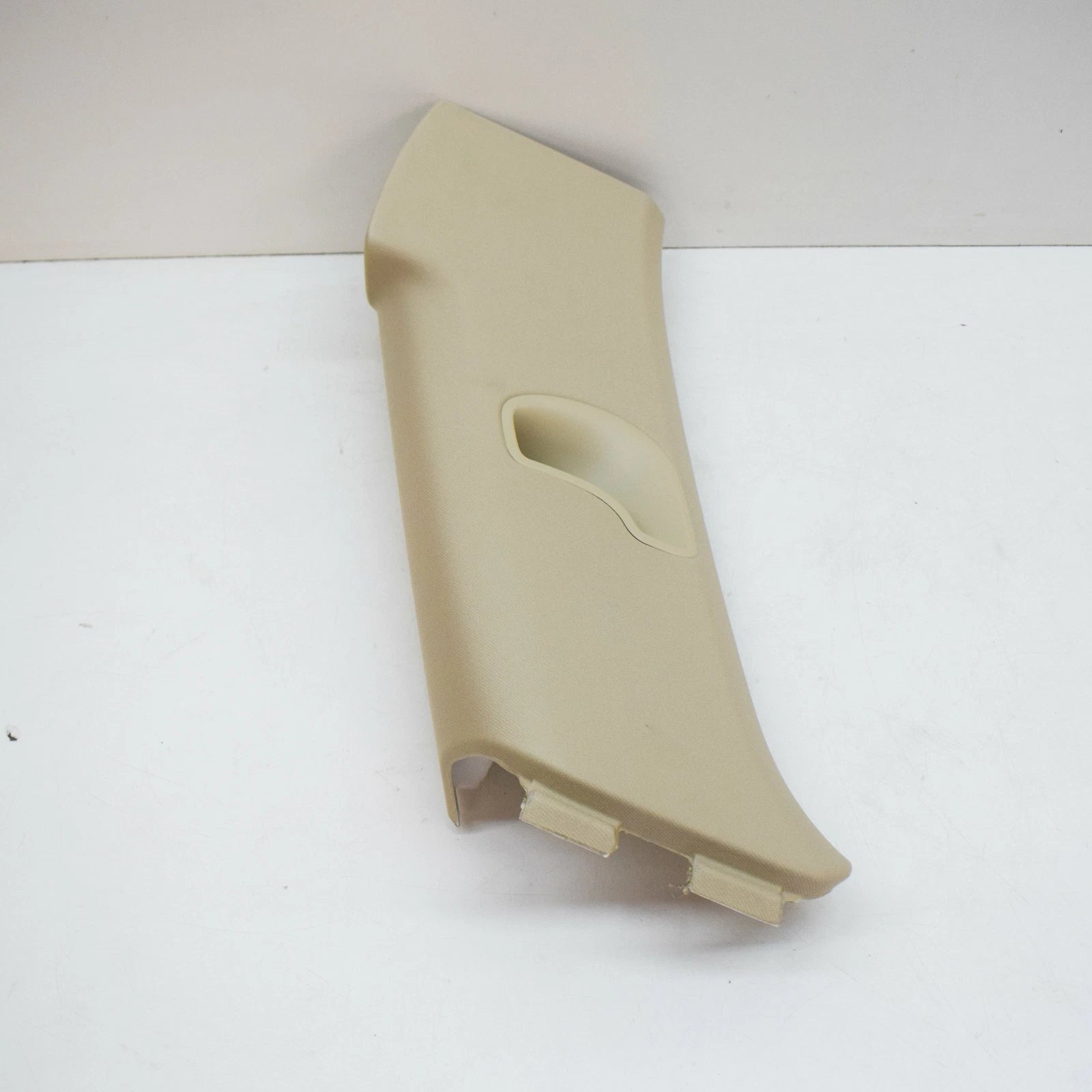 NEW VOLKSWAGEN TOUAREG 7P RIGHT SIDE C PILLAR UPPER TRIM 7P6867242G5R0 ORIGINAL